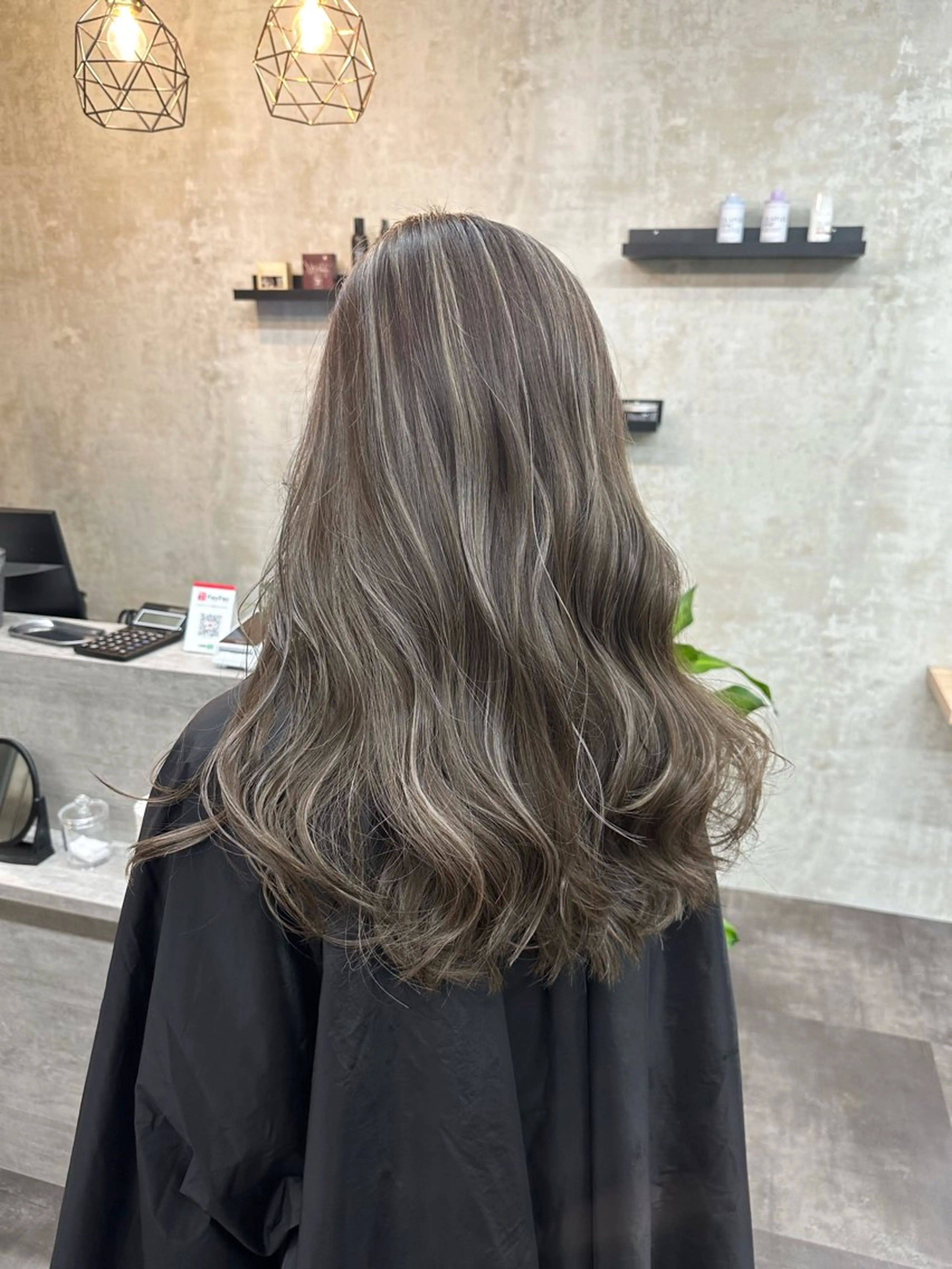 ロング ハイライト カット ヘアカラー トリートメント epi エピのヘアスタイル