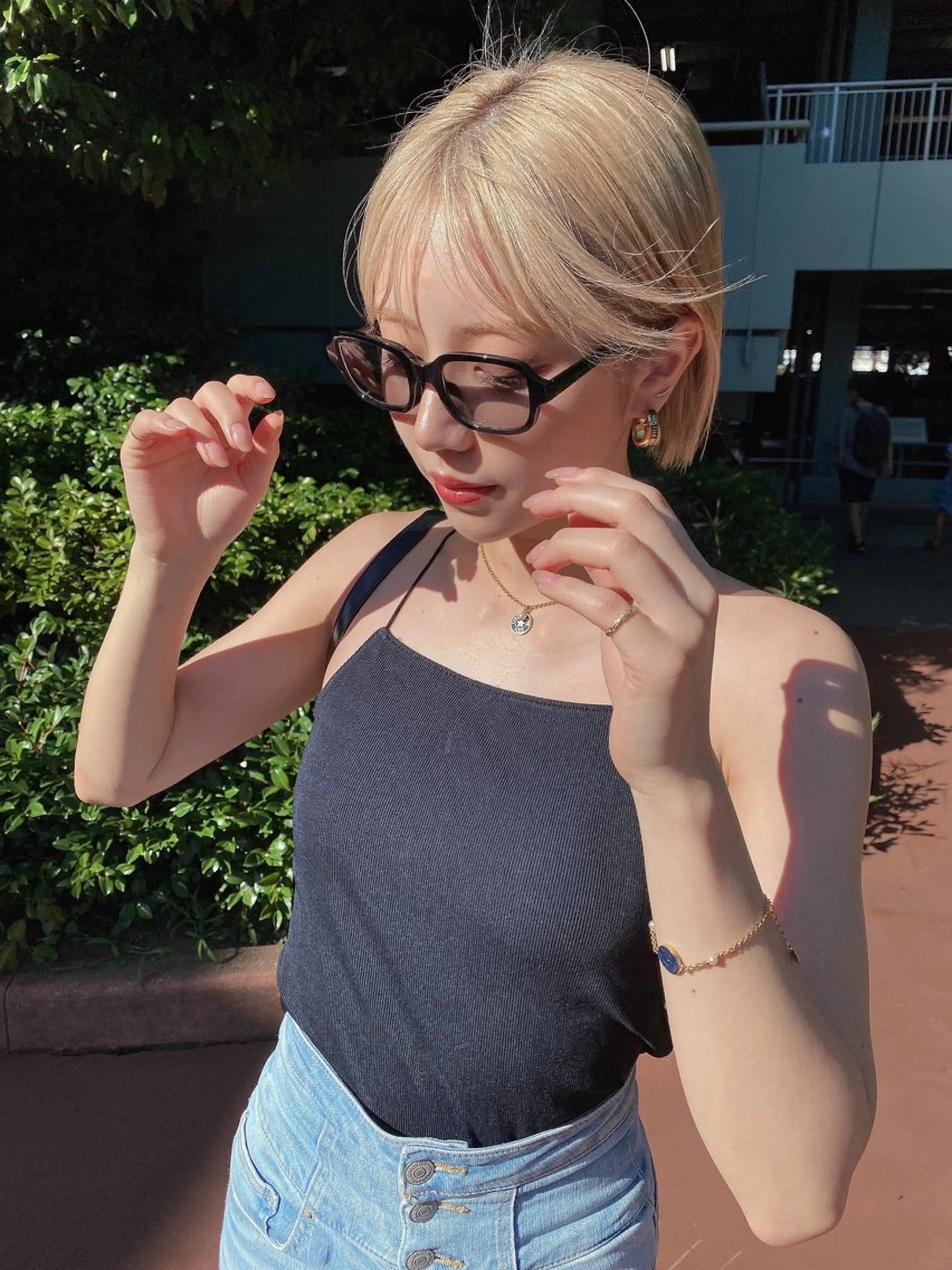 ショート カラー 切りっぱなしボブ ハイトーンカラー ピンクカラー ボブ 髪質改善 ORL’MENT所属・髪質改善ストレート オルメントのヘアスタイル