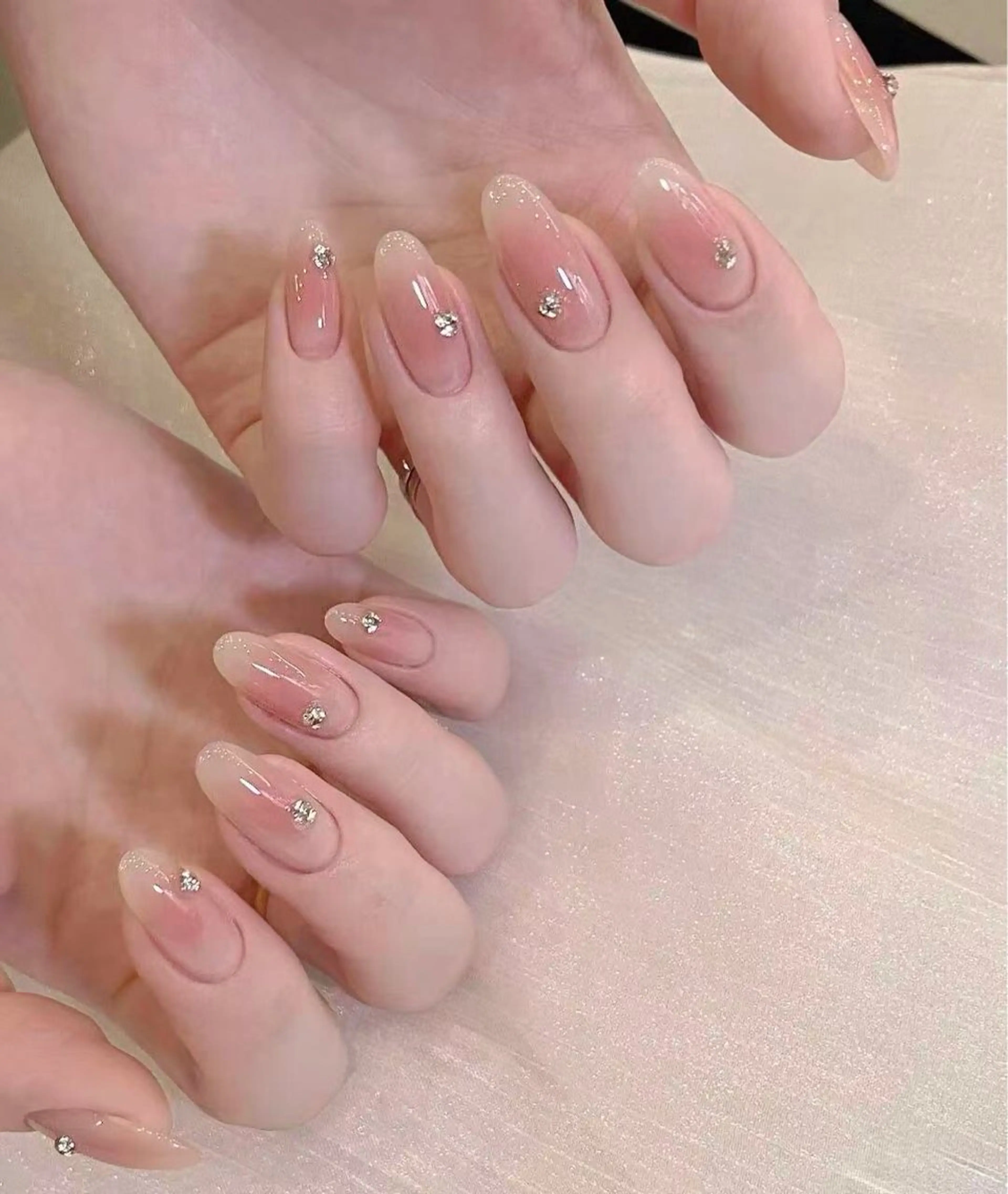 ネイル 小 雨のネイルデザイン