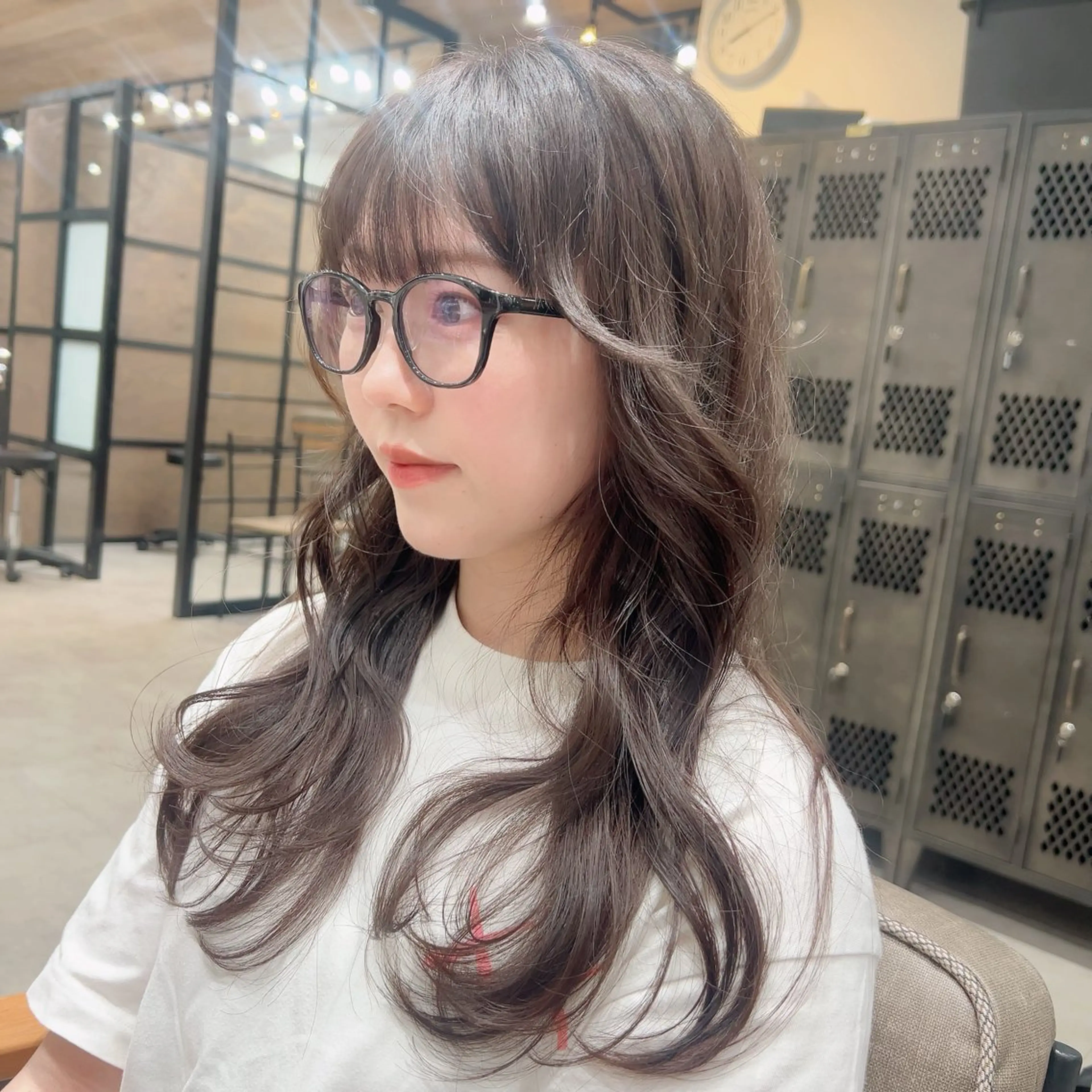 ロング カラー グレージュ ヨシンモリ カット ヘアカラー トリートメント レイヤー/韓国/ ハッシュ/高田翼のヘアスタイル