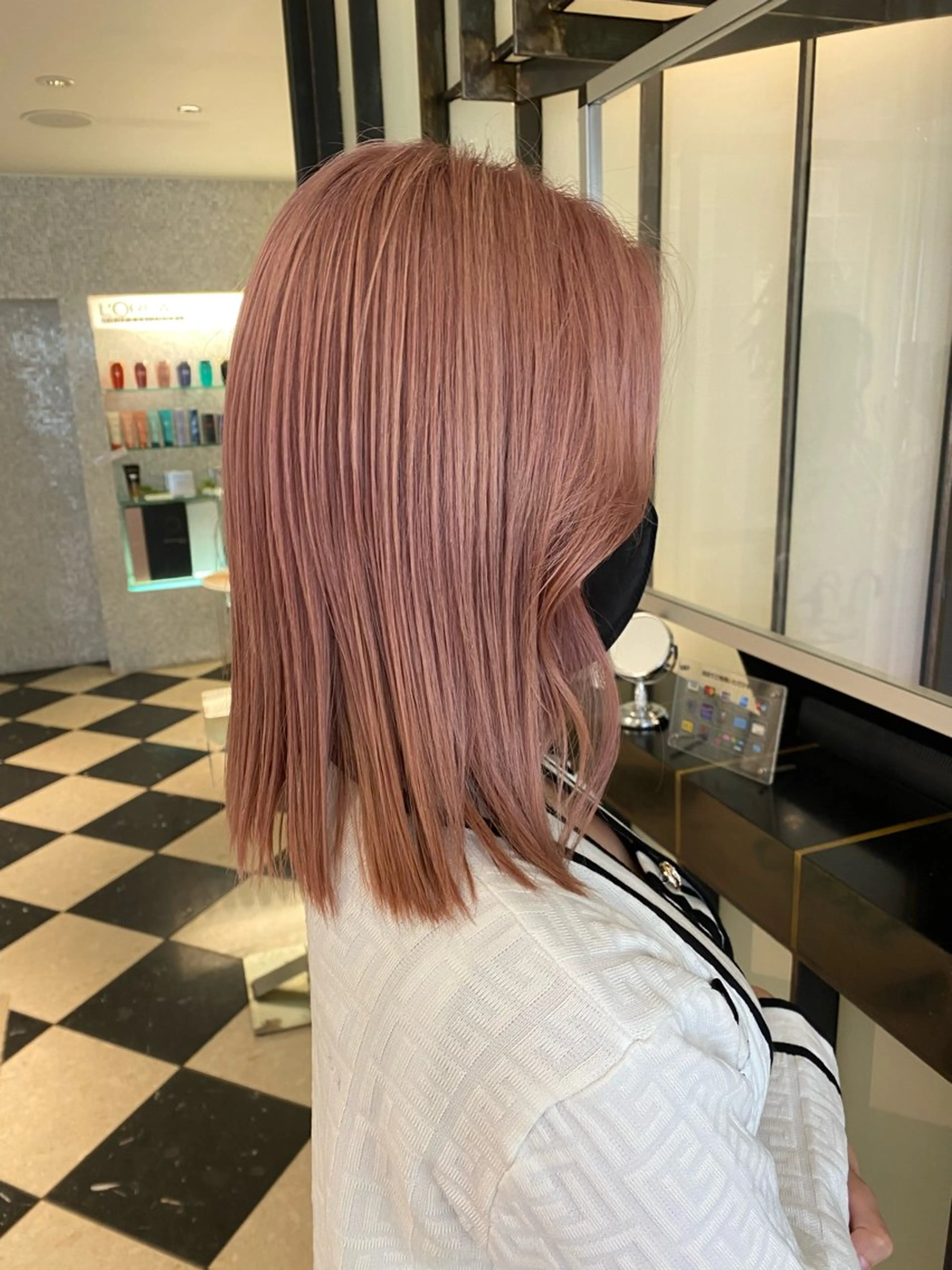 ミディアム 高山 沙来/レイヤー カット/髪質改善艶髪のヘアスタイル