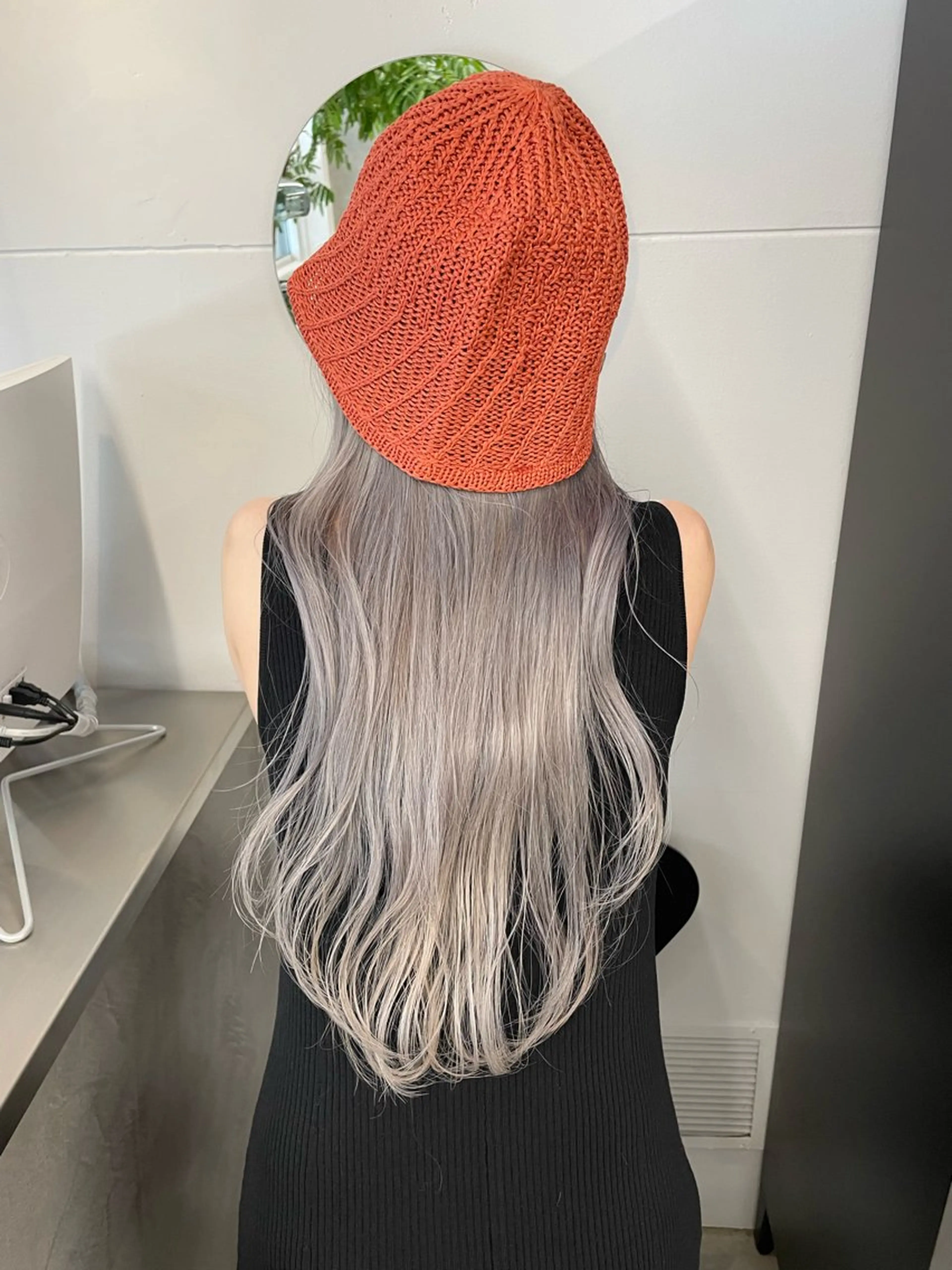 ロング オカモト ミユウのヘアスタイル