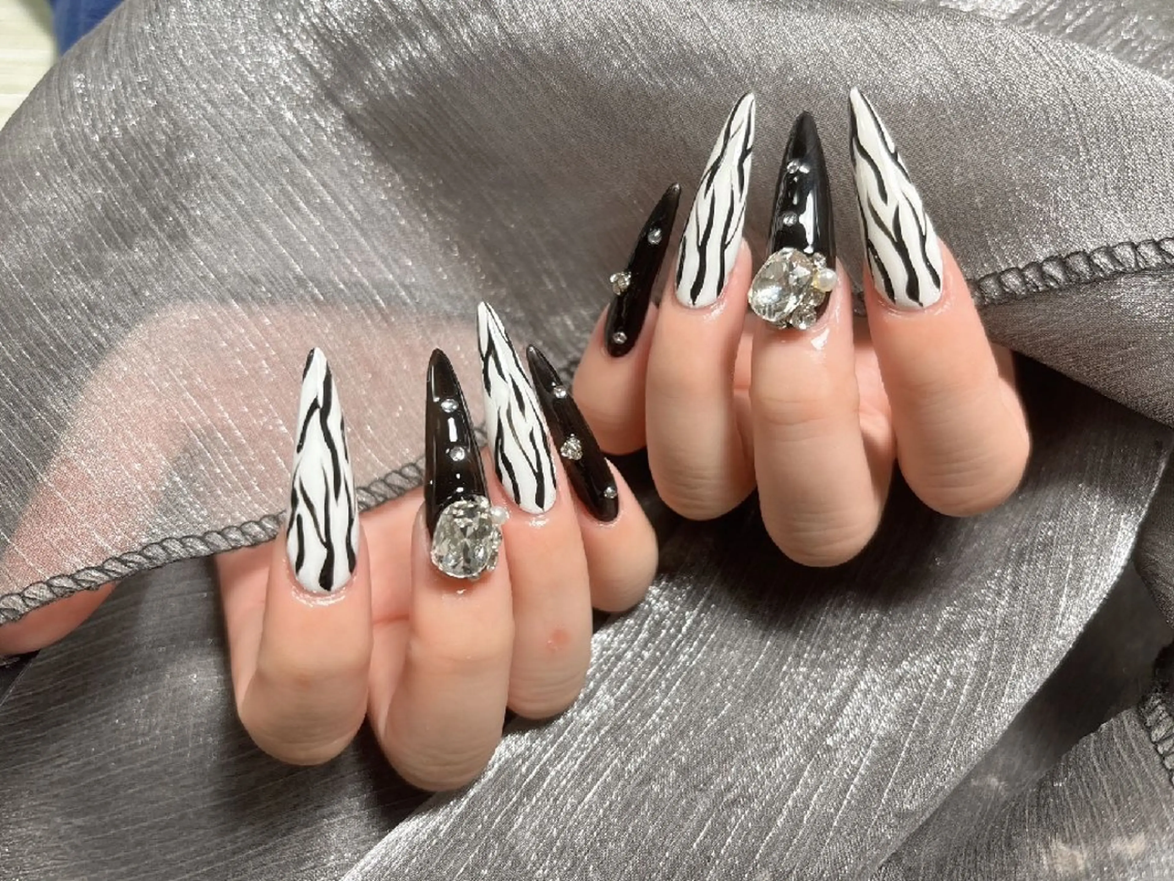 ネイル ENsalon AKIRAのネイルデザイン