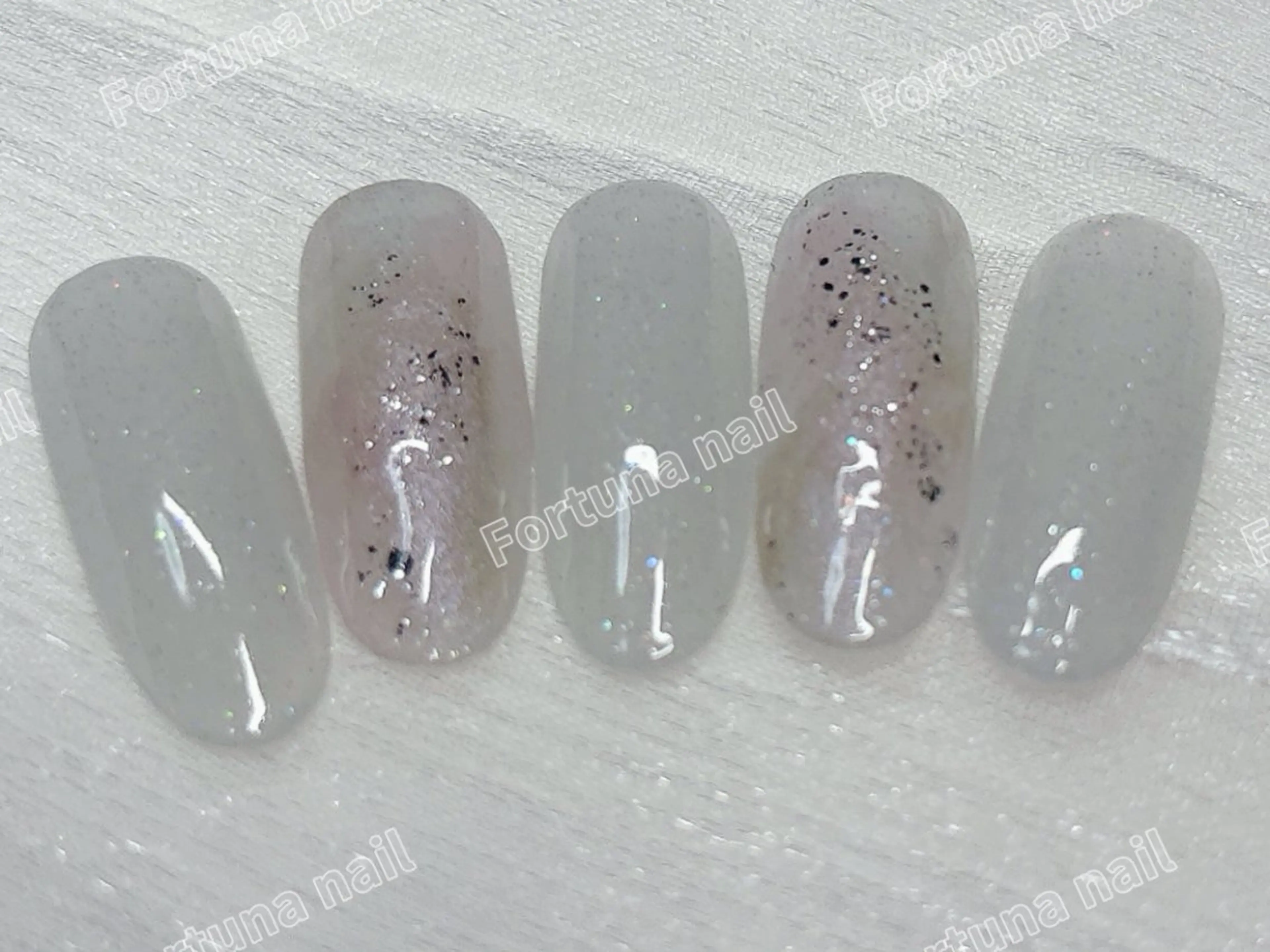 ネイル ハンドネイル Nail •Head スパFortunaのネイルデザイン