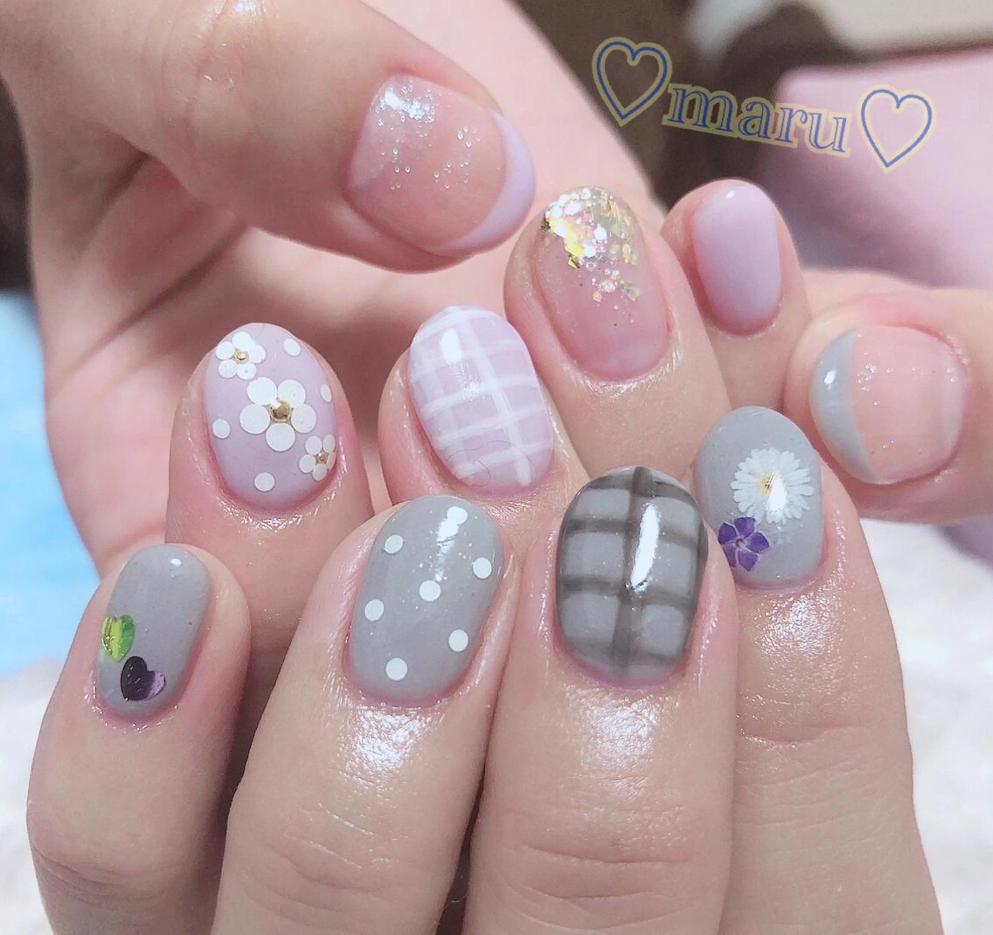 ネイル ハンドネイル フットネイル まるみ ♡のネイルデザイン