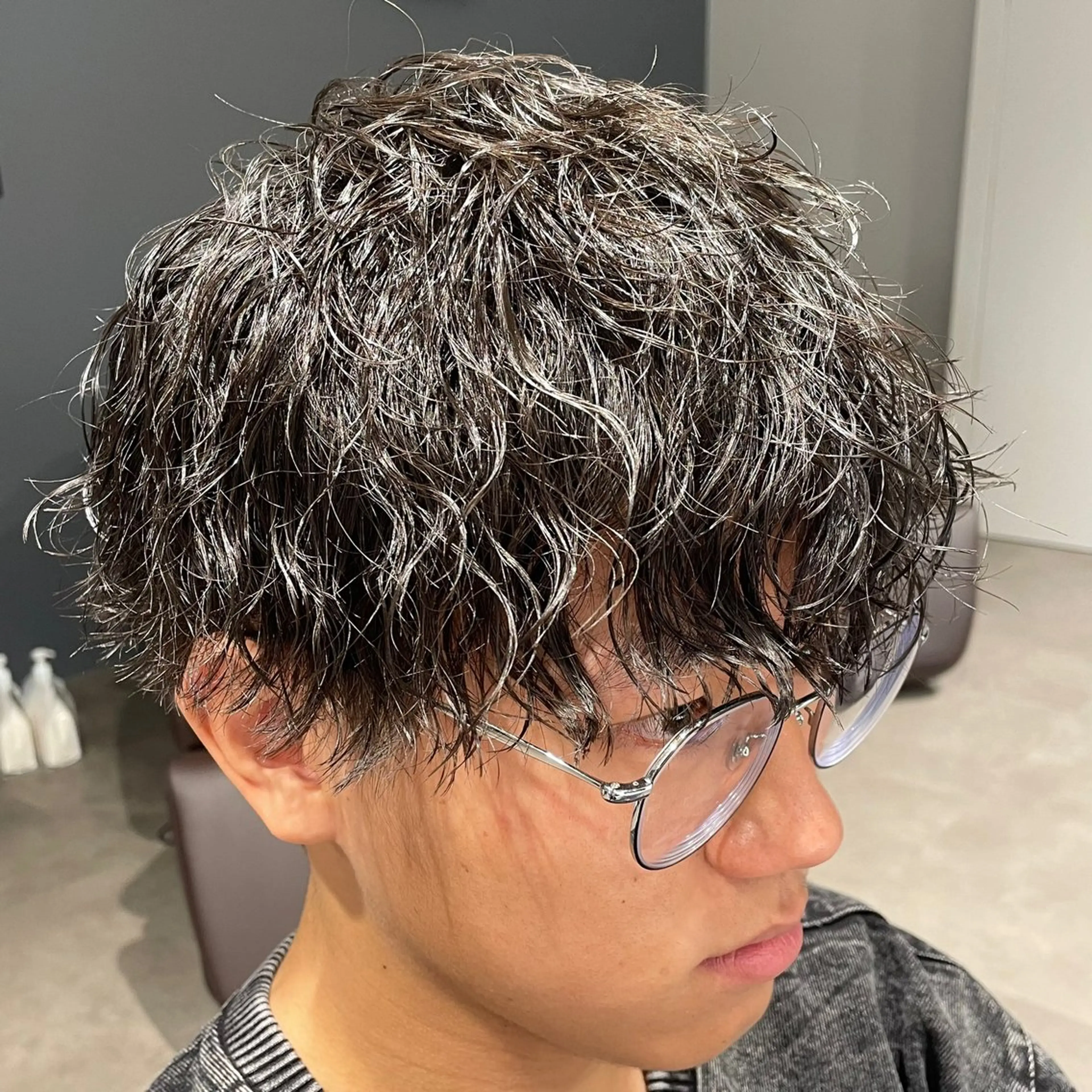 ミディアム パーマ メンズ カット パーマ 『メンズ専門』 悠貴のヘアスタイル