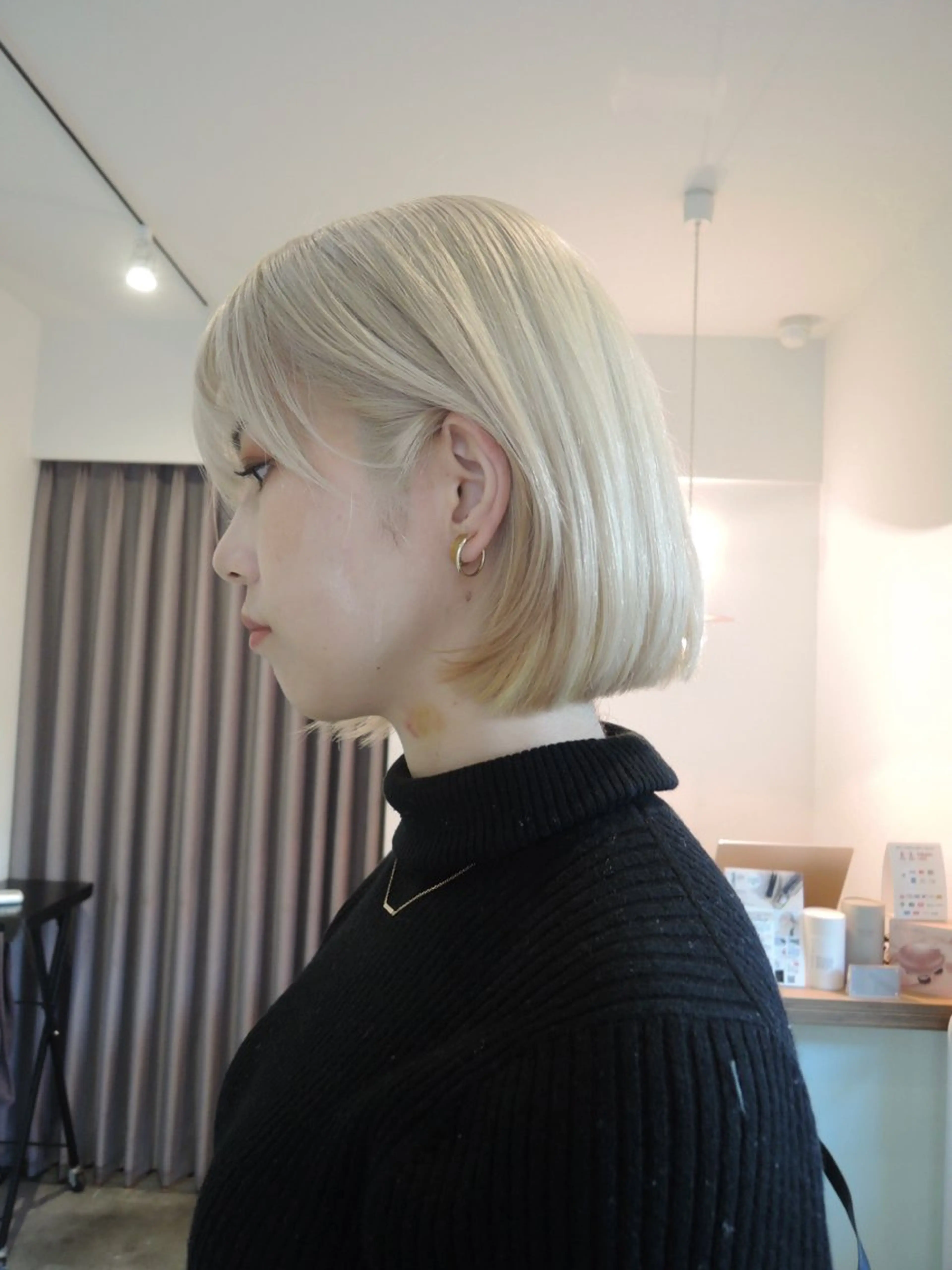 ミディアム ヘアカラー YUI／レイヤー カット/透明感カラーのヘアスタイル