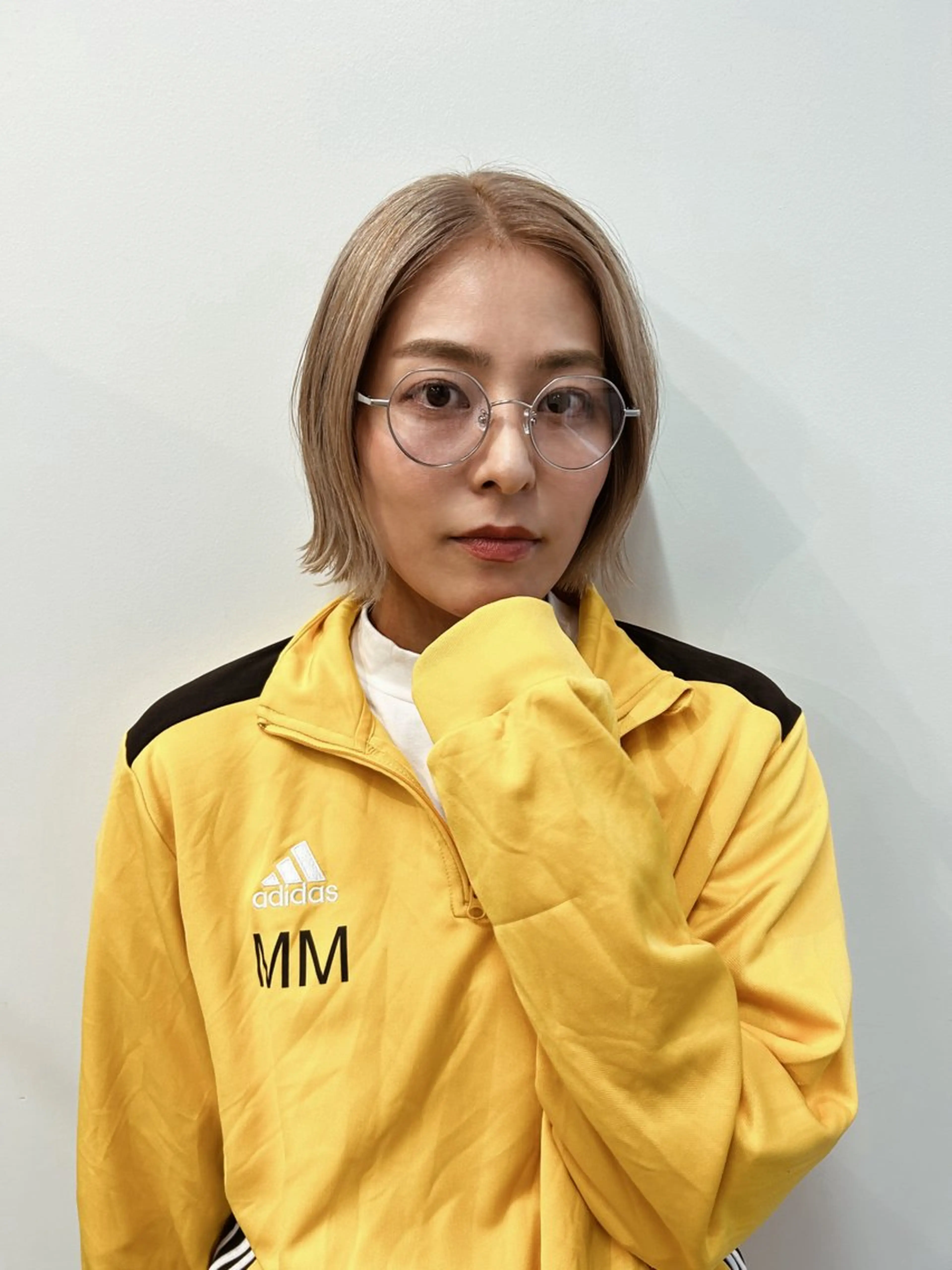 ショート カラー ブリーチ ケアブリーチ ダブルカラー ヘアカラー 髪質改善/縮毛矯正/ 透明感カラーYUMAのヘアスタイル