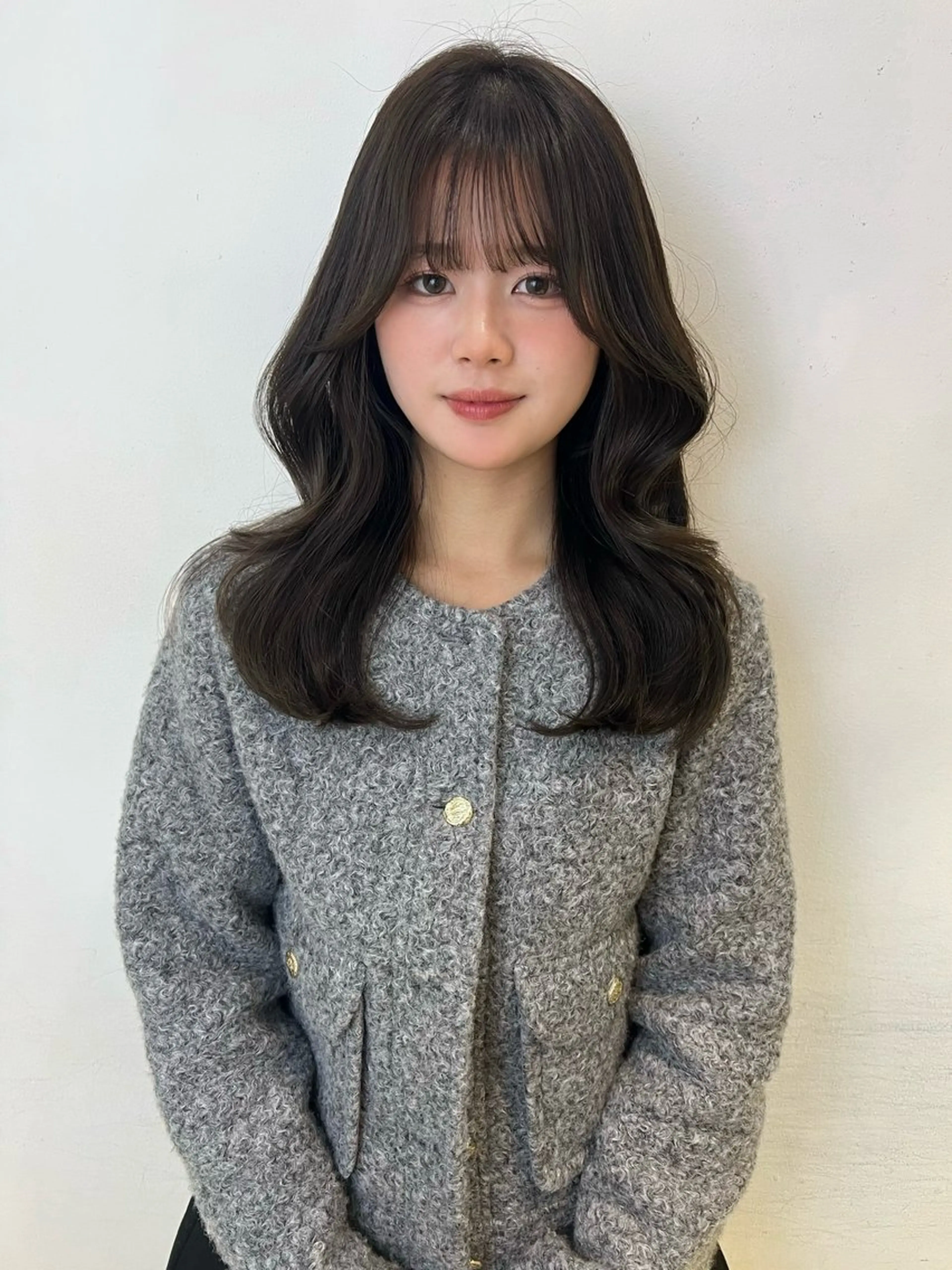 セミロング 'AXIS Konomiのヘアスタイル