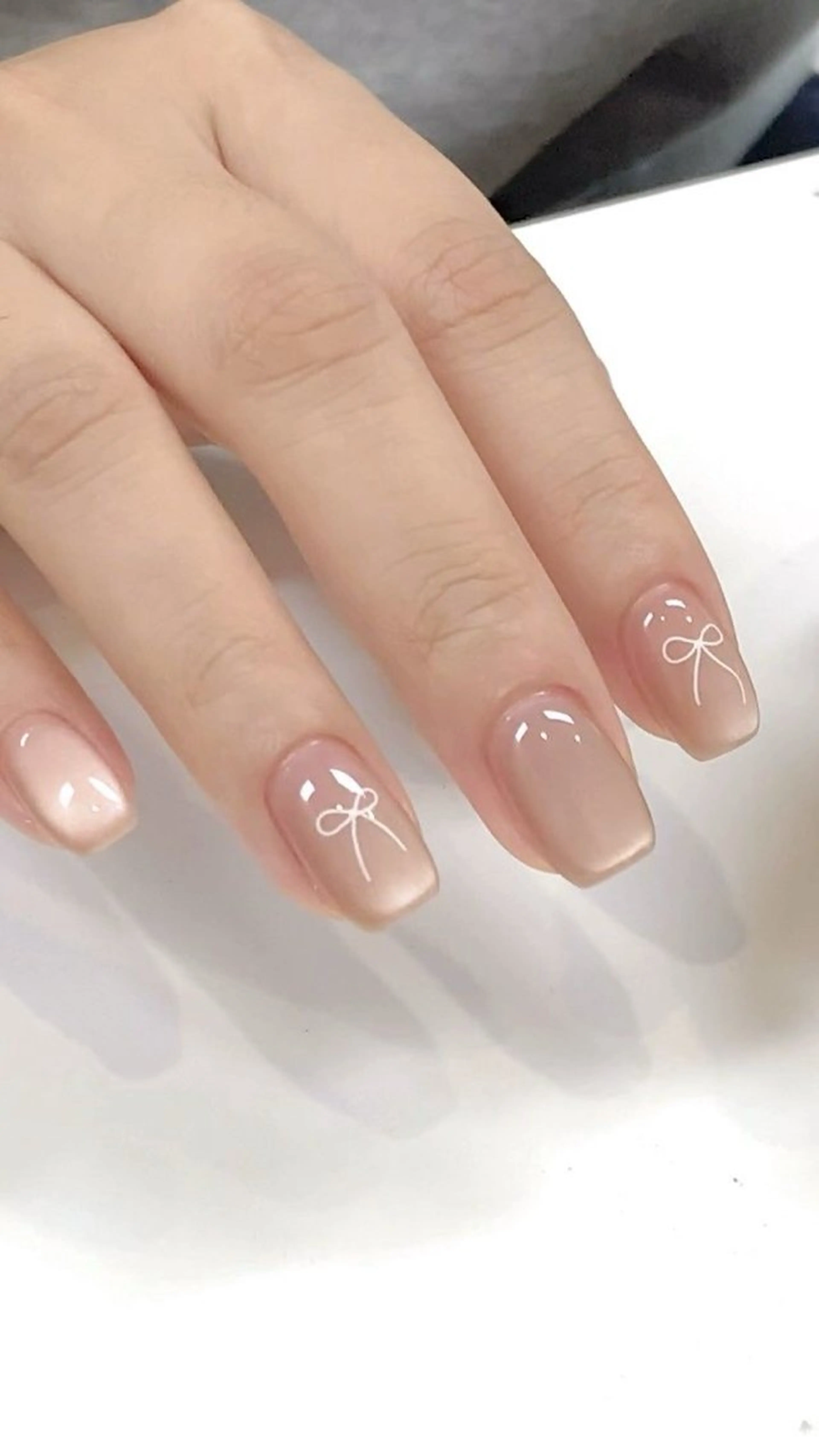 ネイル 長さ出し フレンチネイル グラデーション 卒業式 マグネットネイル MIHANA NAILのネイルデザイン