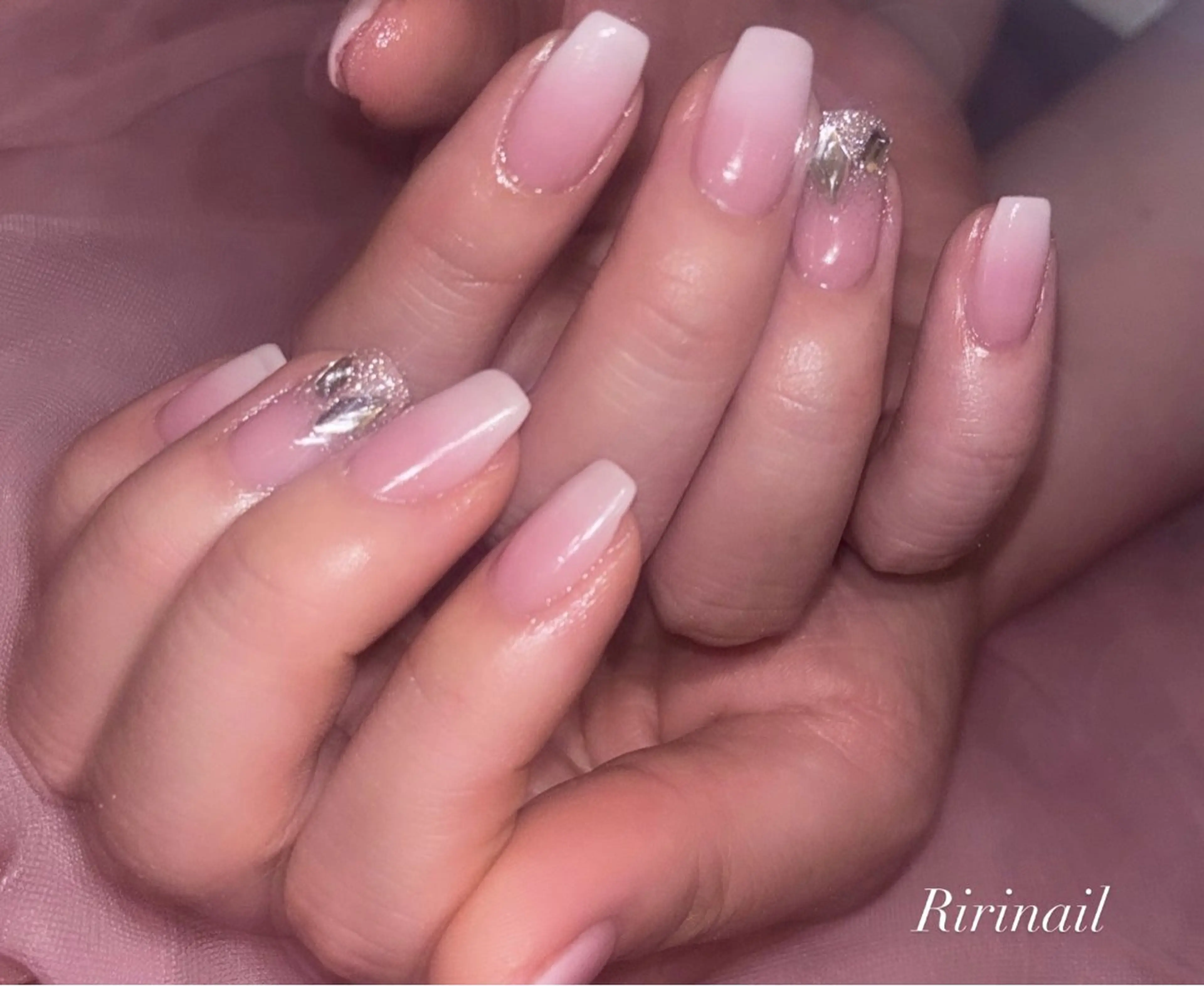 ネイル ハンドネイル 𝐁𝐞𝐥𝐥 𝐦𝐞のネイルデザイン