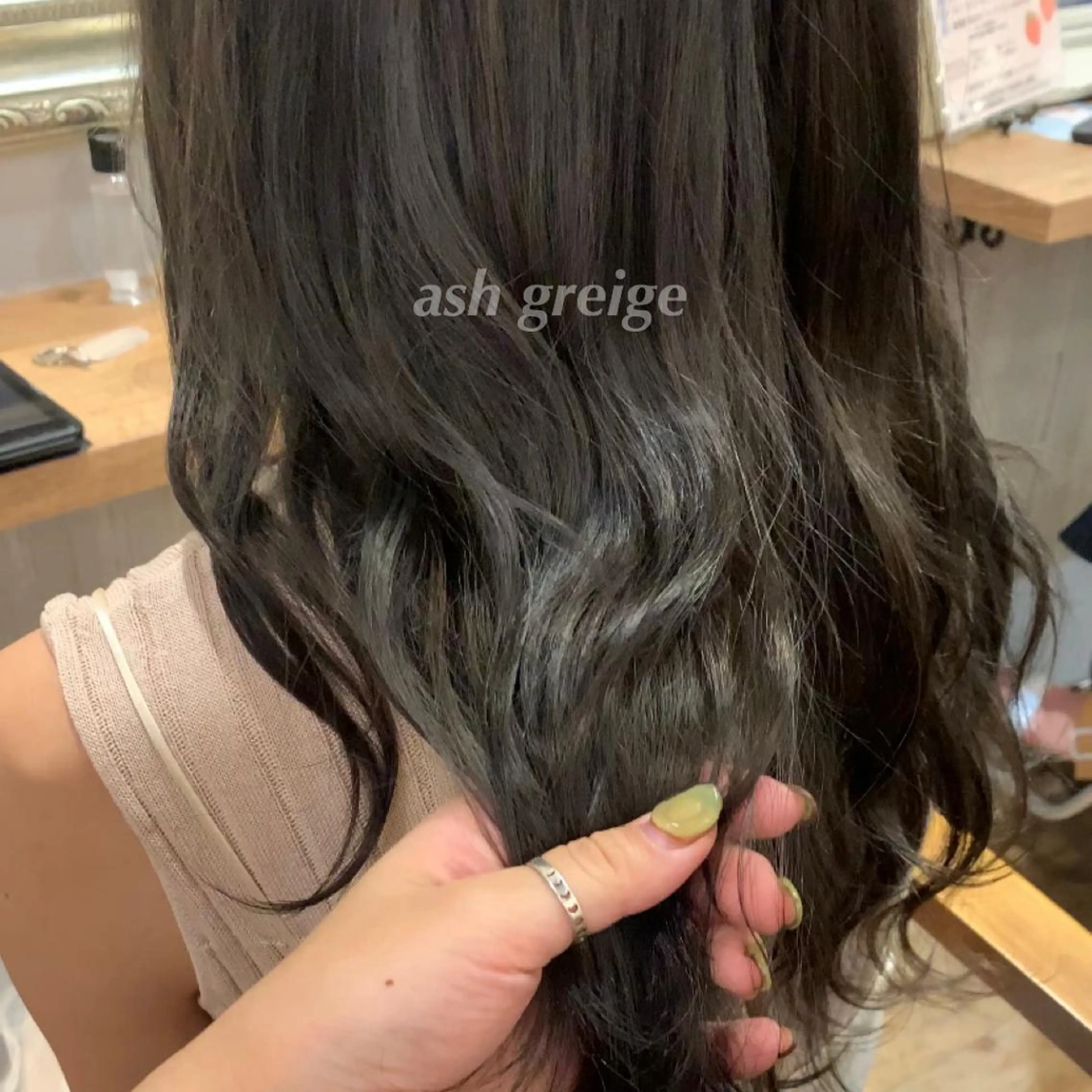 ロング カラー ヘアアレンジ 代表🎀 ふわモテ愛 され髪🩷yumiのヘアスタイル