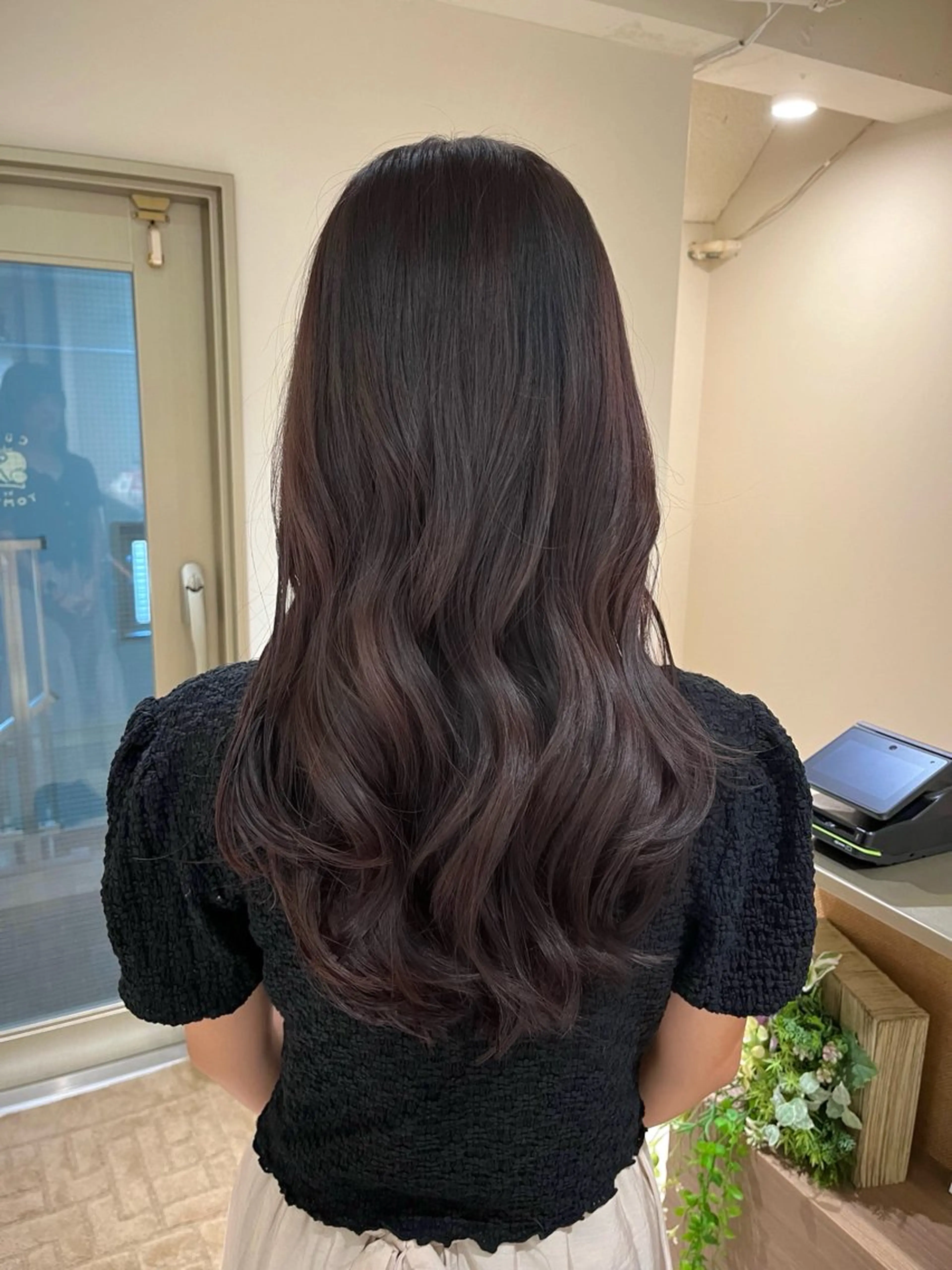 ロング カラー ベージュカラー ラベンダーカラー ラベンダーベージュ 韓国風ヘア レイヤーカット カット ヘアカラー KANO🌷 ブリーチなしカラーのヘアスタイル