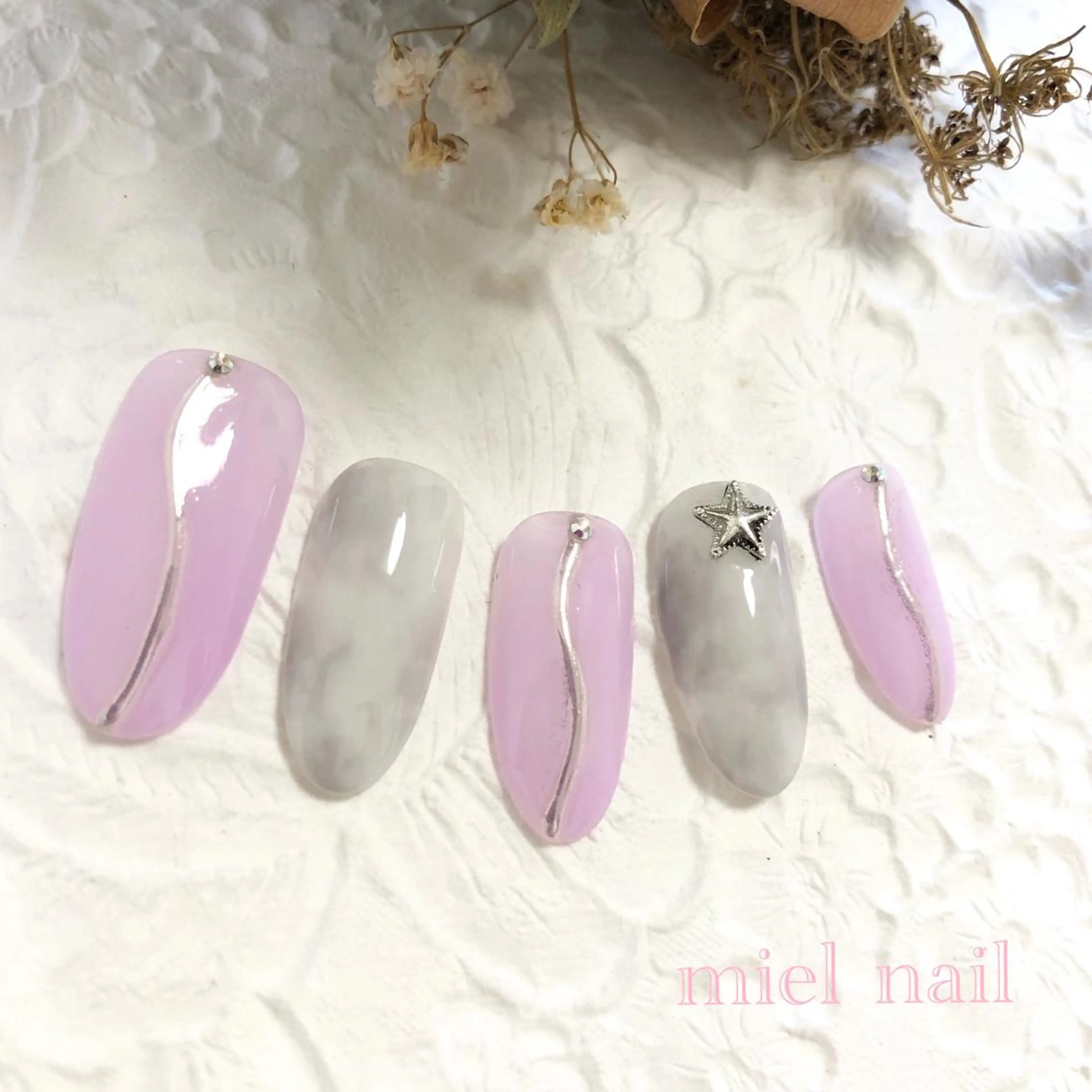 ネイル アートネイル 長さ出し ジェルネイル 持ち込み 春ネイル ハンドネイル miel nailのネイルデザイン