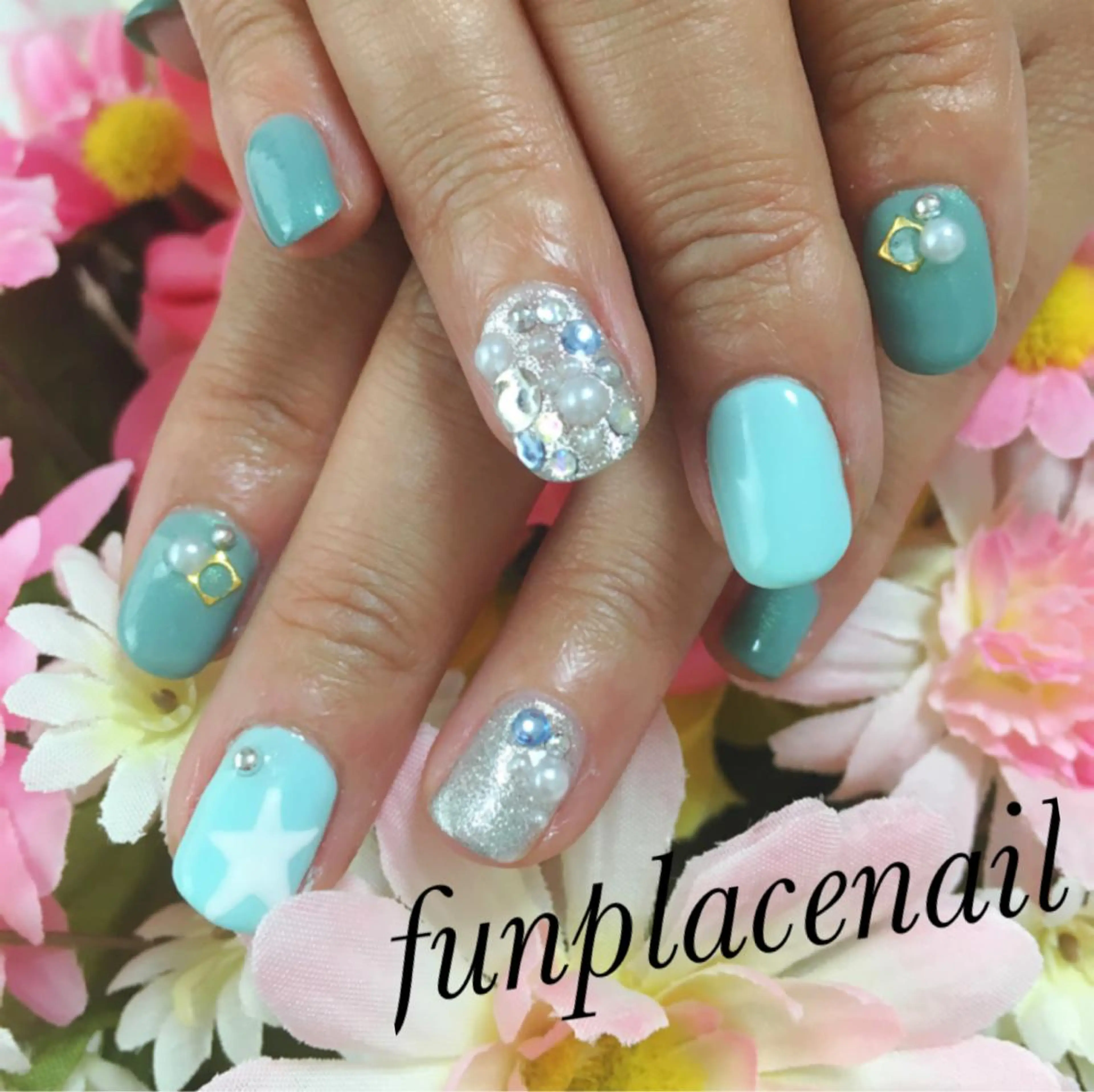 ショート ミディアム セミロング ロング カラー パーマ ヘアアレンジ メンズ キッズ ネイル まつエク nail salon＆school felice所属・フェリーチェ瑞江店 新山のネイルデザイン