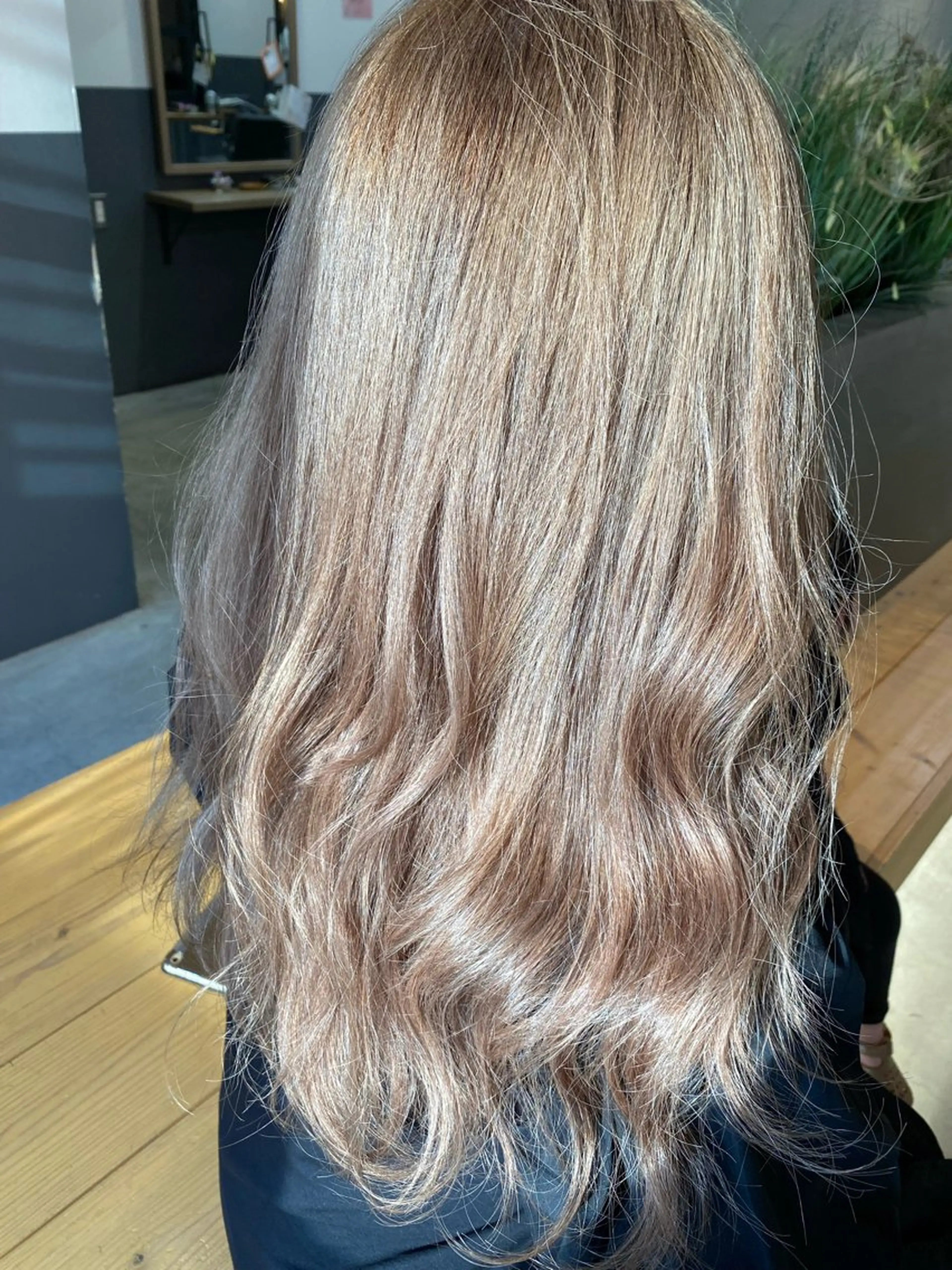 ロング カラー 🩷🍭中津・梅田 エリア🍬💜のヘアスタイル