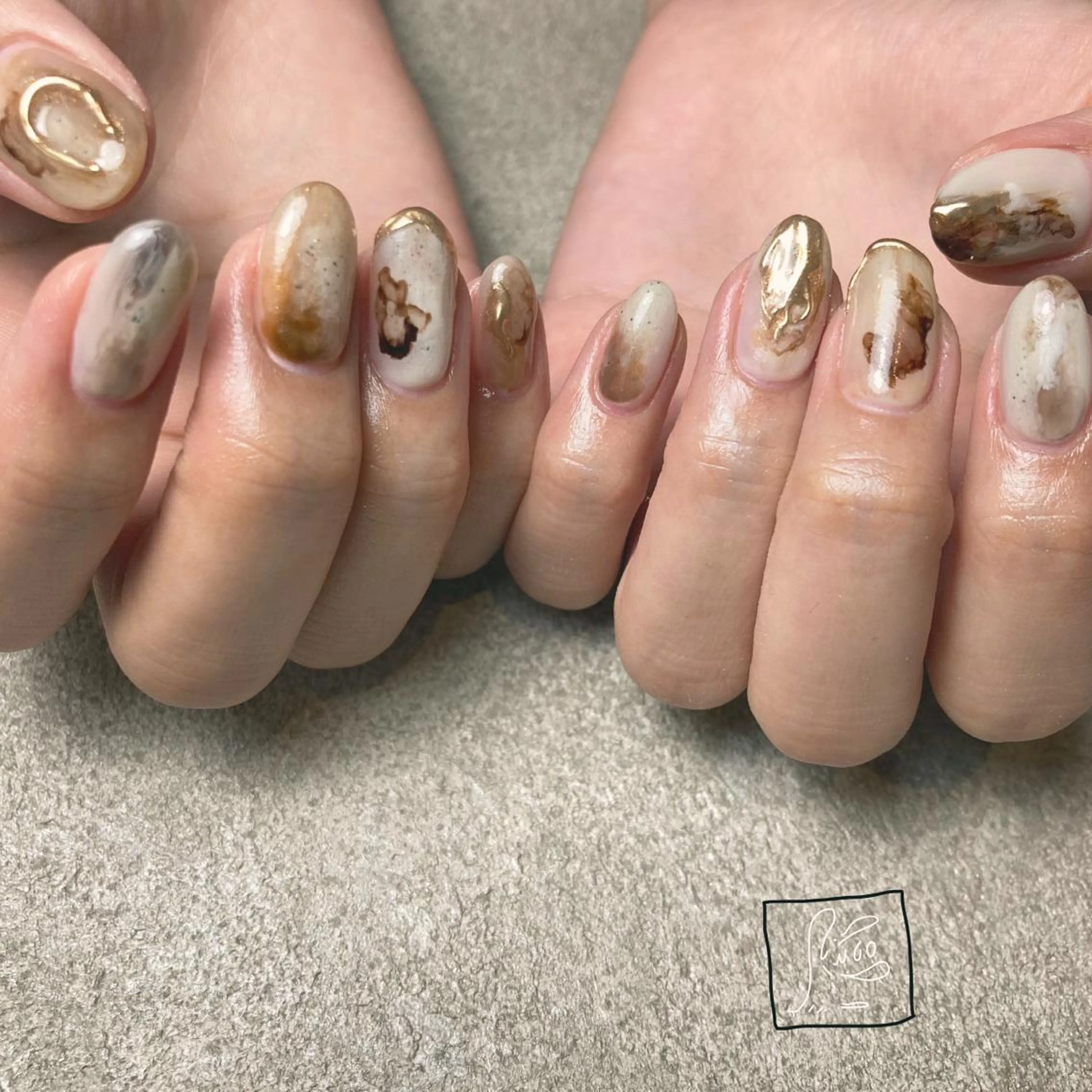 ネイル アートネイル クリアネイル ニュアンスネイル ワンカラーネイル ハンドネイル chik所属・hamaguchi licoのネイルデザイン