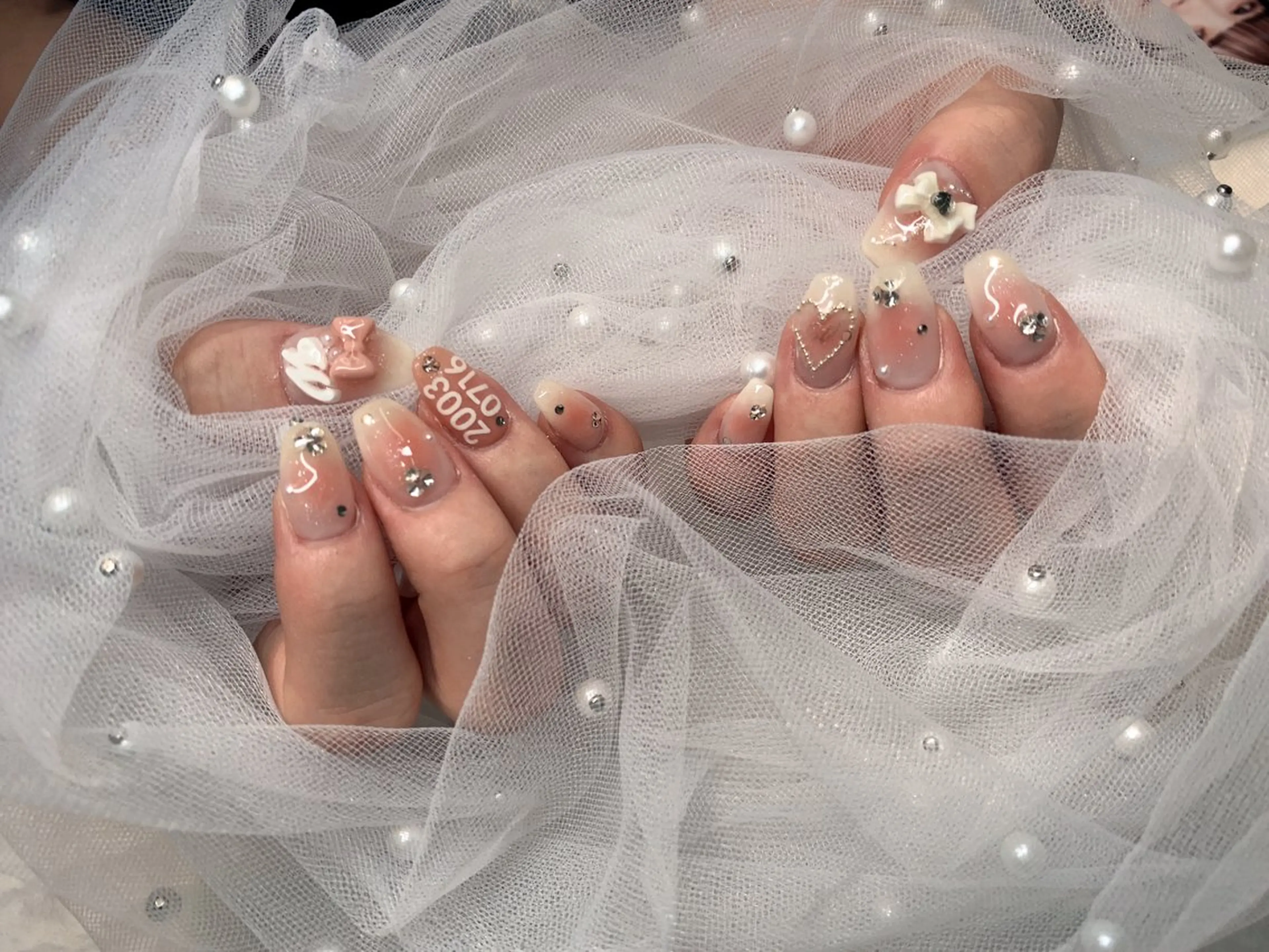 ネイル I-nailロング /ワンホン/キラキラのネイルデザイン