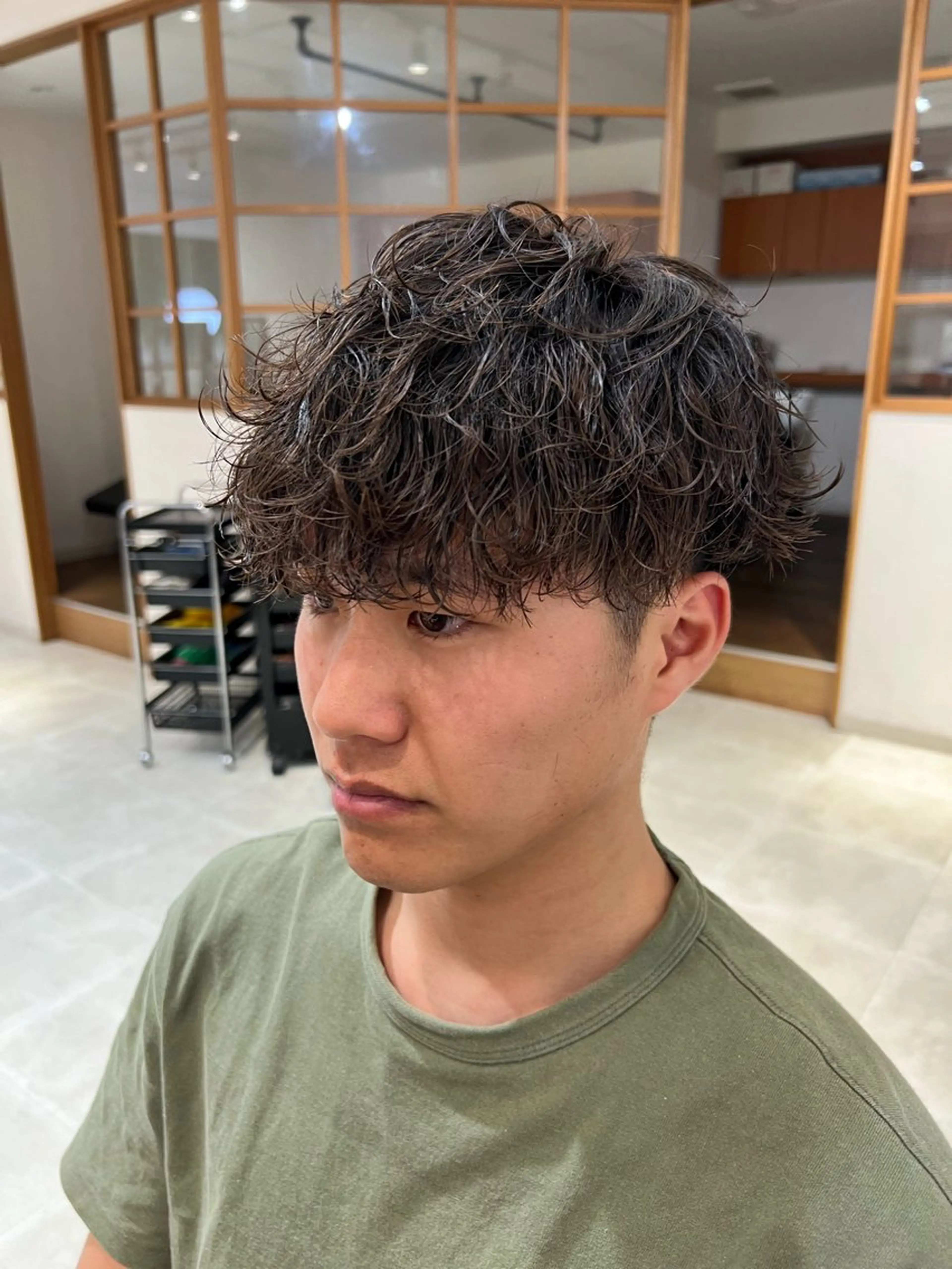 メンズ メンズパーマ 学生（メンズ向け） パーマ 白髪ぼかし/白髪 メッシュ/ゆうとのヘアスタイル