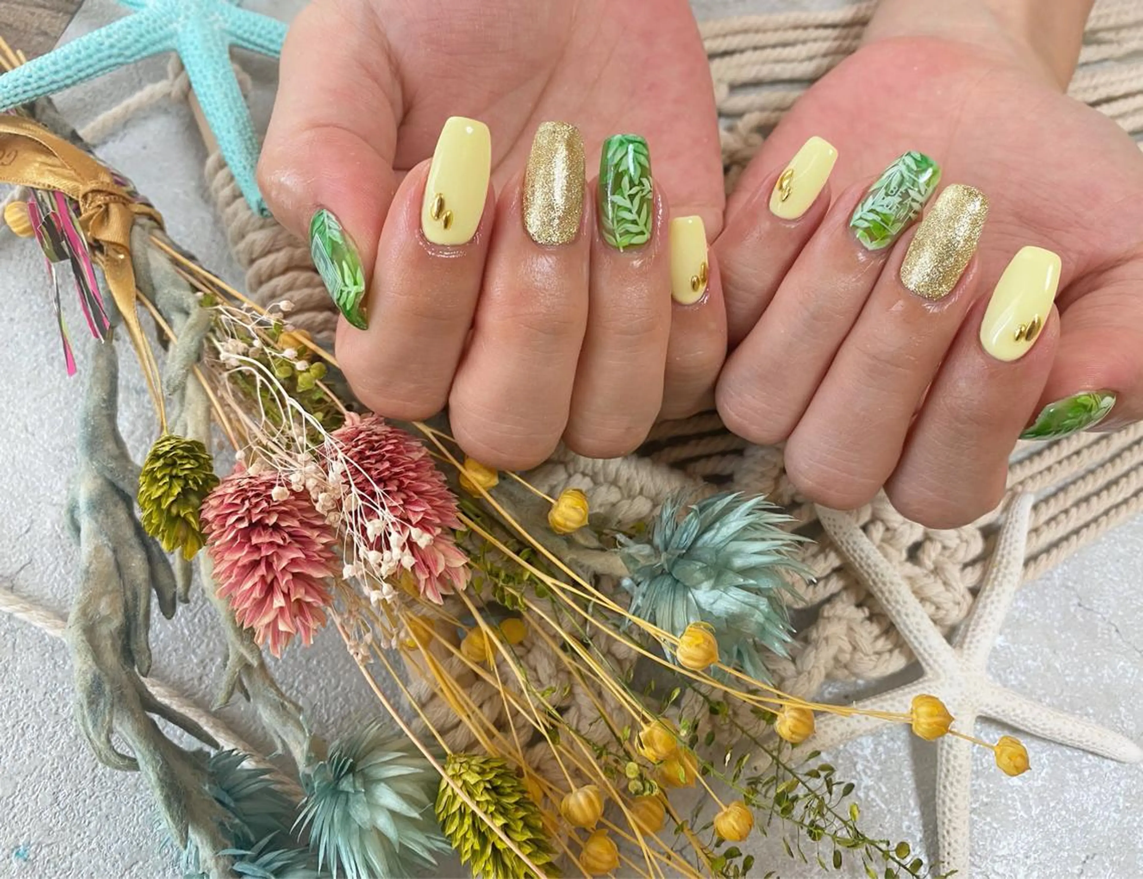 ネイル ハンドネイル ハンドケア ëmma nail_ by chulaのネイルデザイン