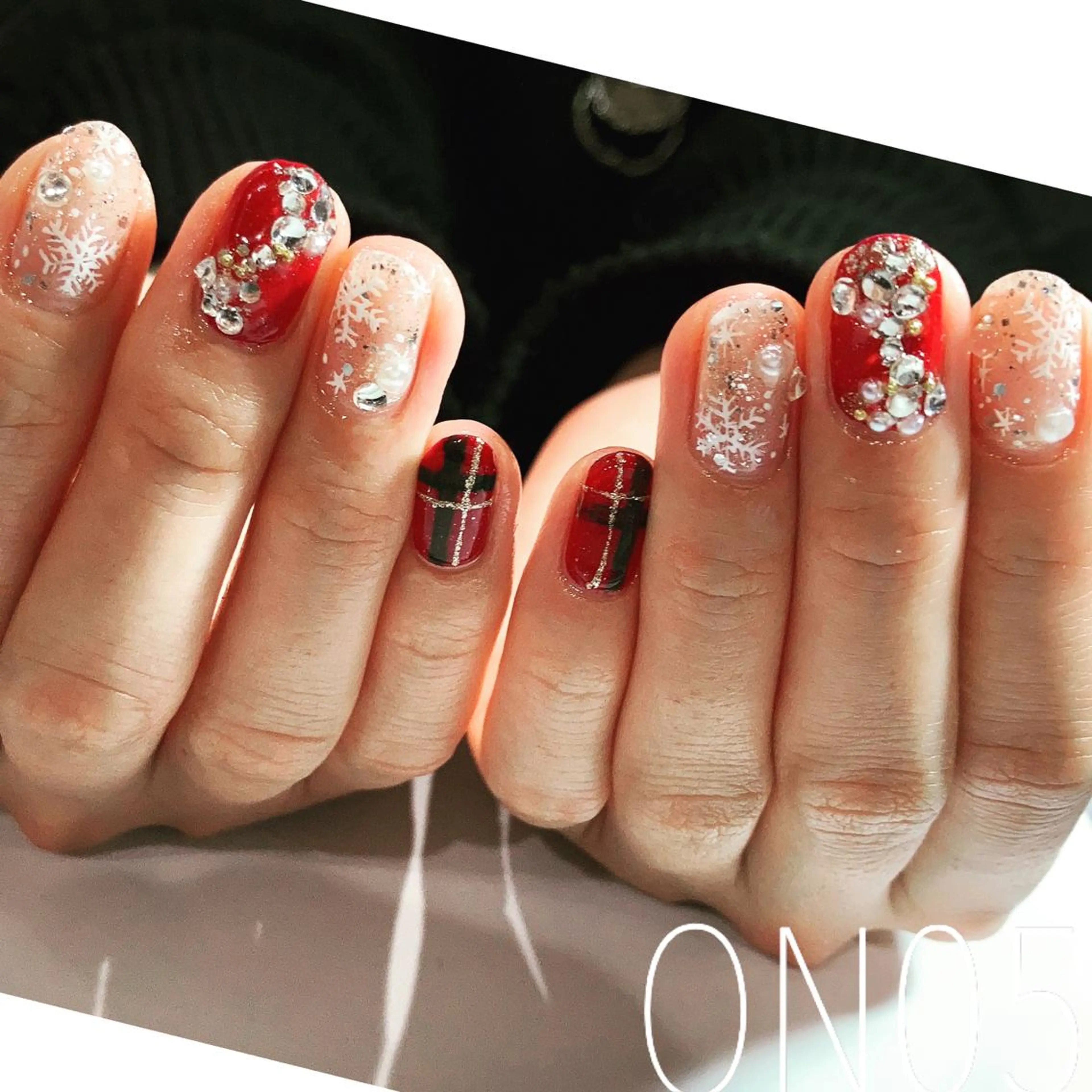 ネイル 園 寛子 （ネイリスト）のネイルデザイン