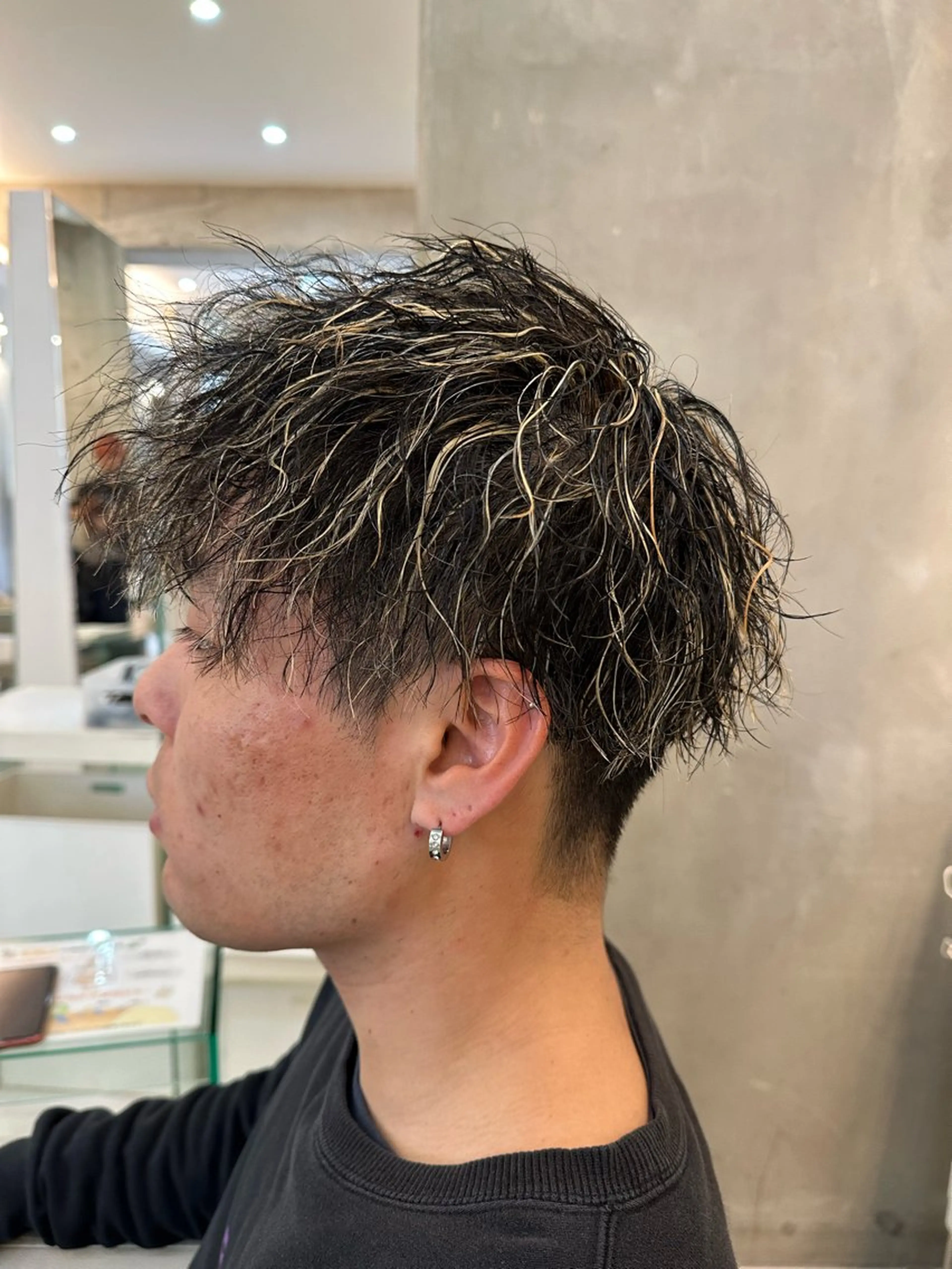 メンズ カット ヘアカラー パーマ メンズ特化/メンズ パーマ/ハイトーンのヘアスタイル