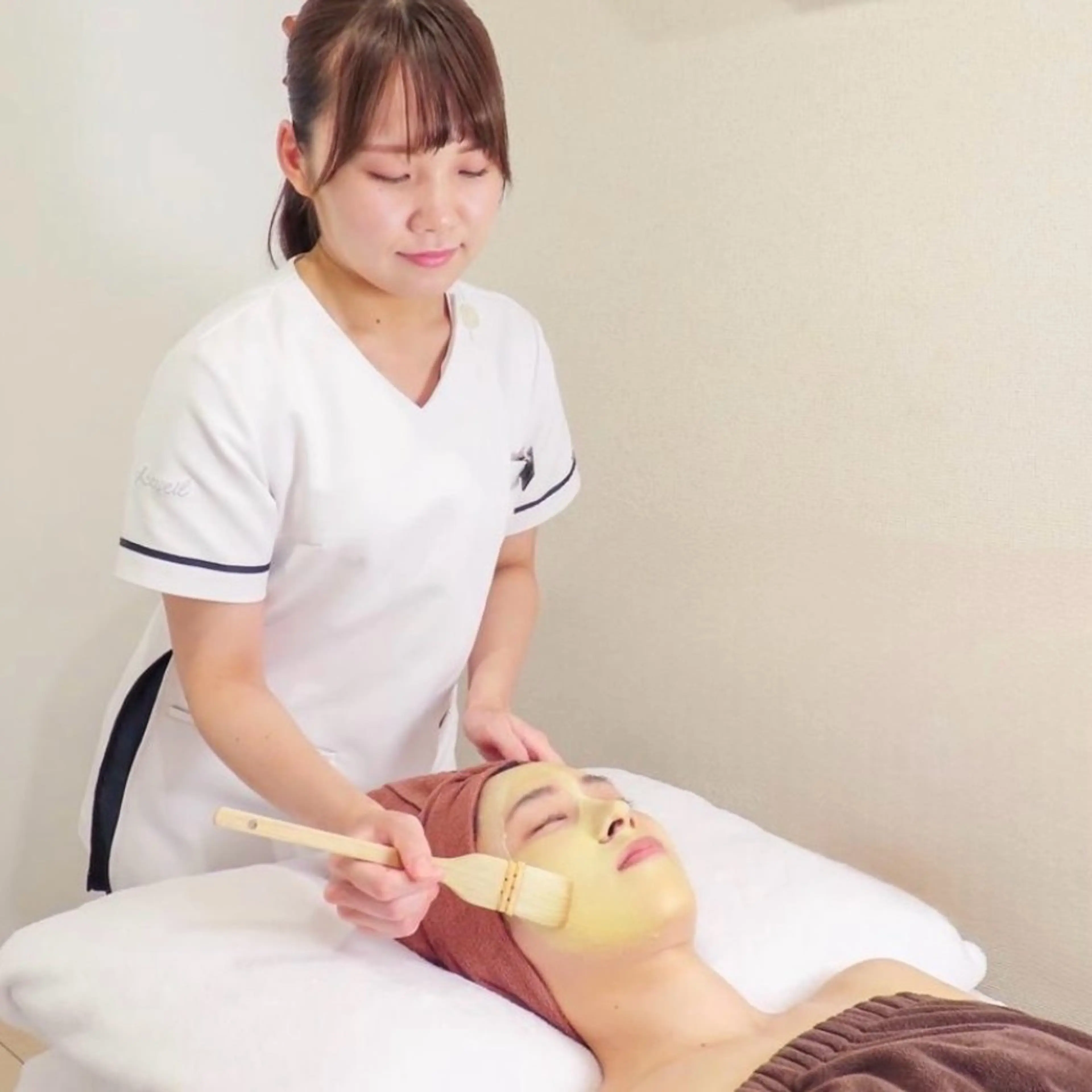 重度ニキビ専門🌷 ダウンタイムなしのエステ・リラクイメージ