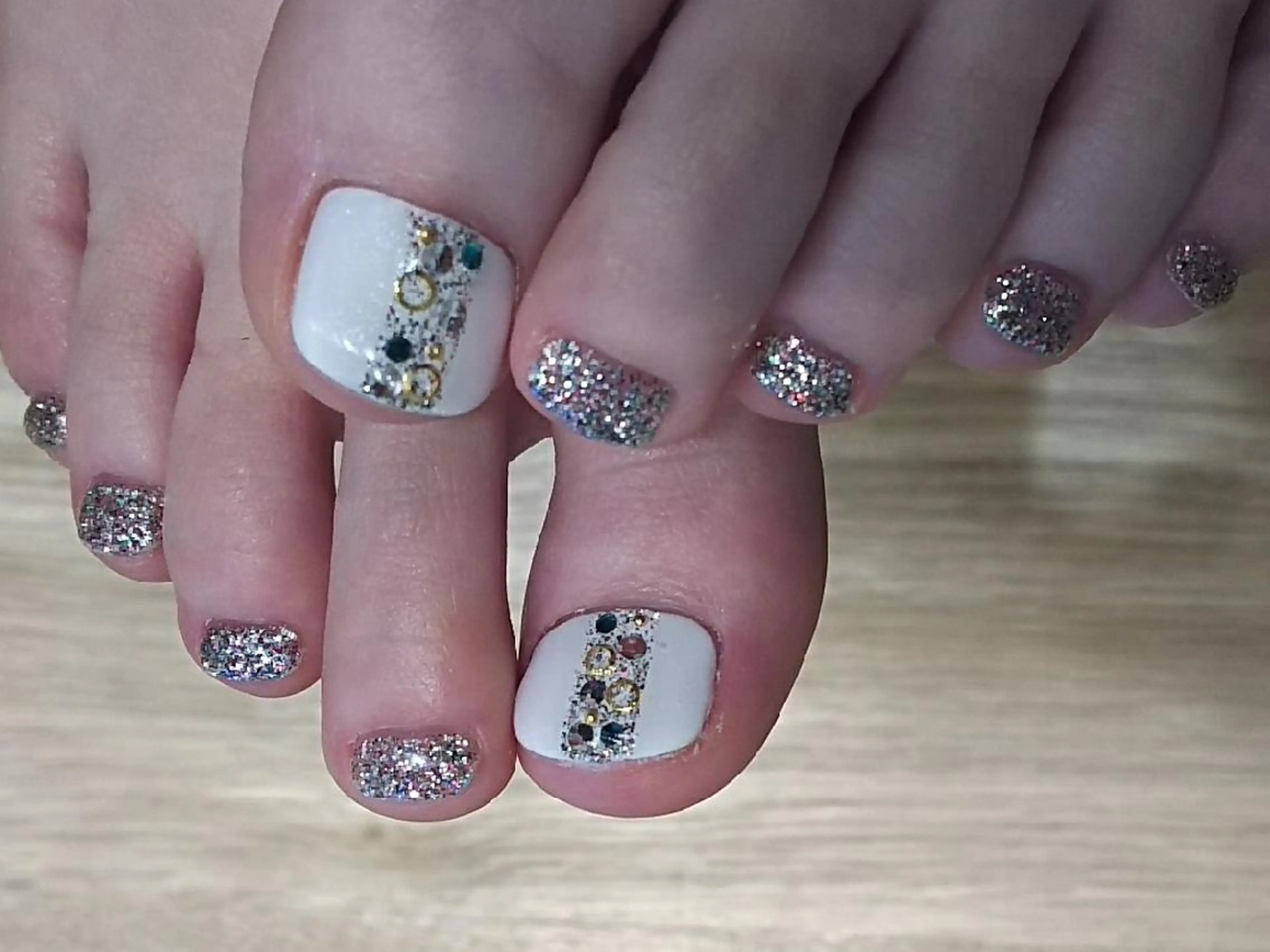 ネイル ラメ(グリッター) フットネイル Progress Nailのネイルデザイン