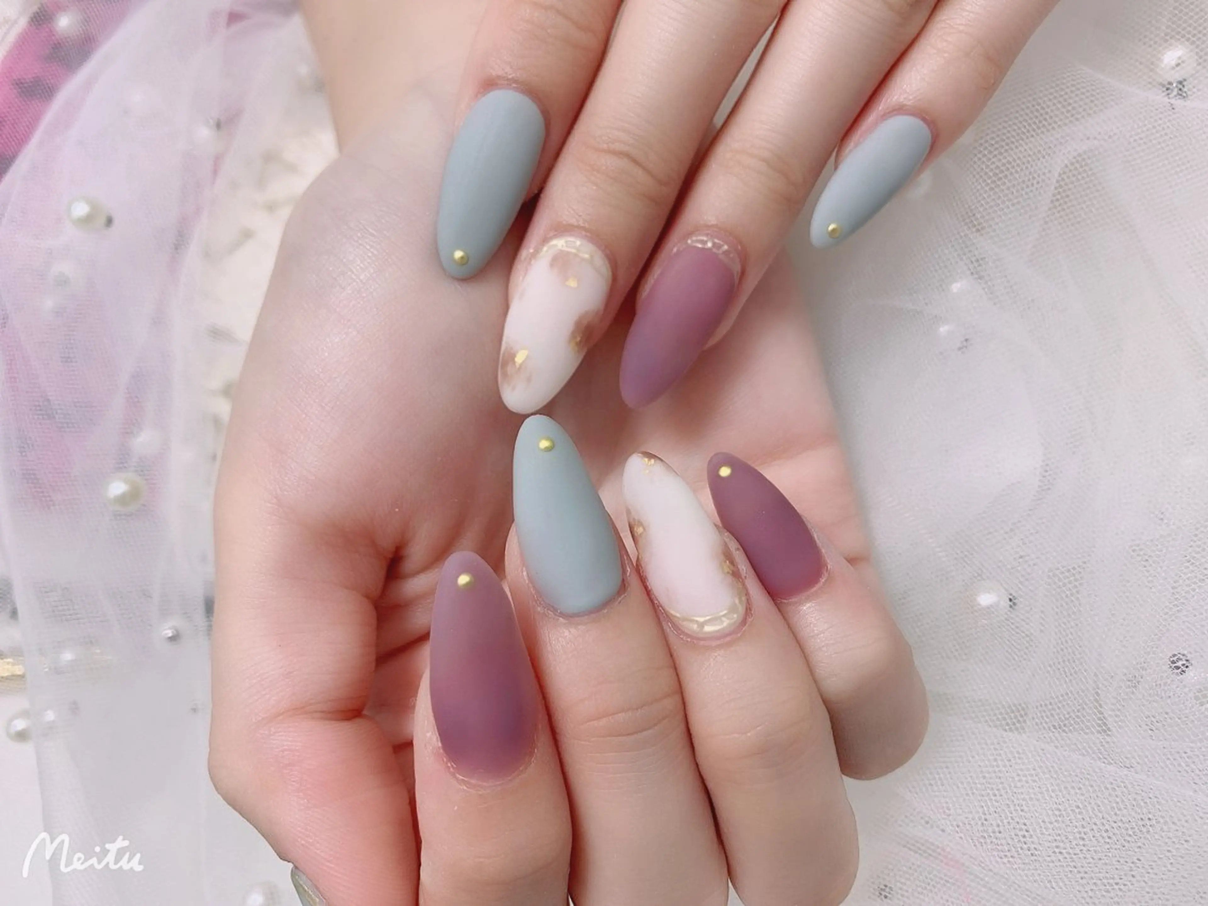 ネイル Miouミオン ネイルサロンのネイルデザイン