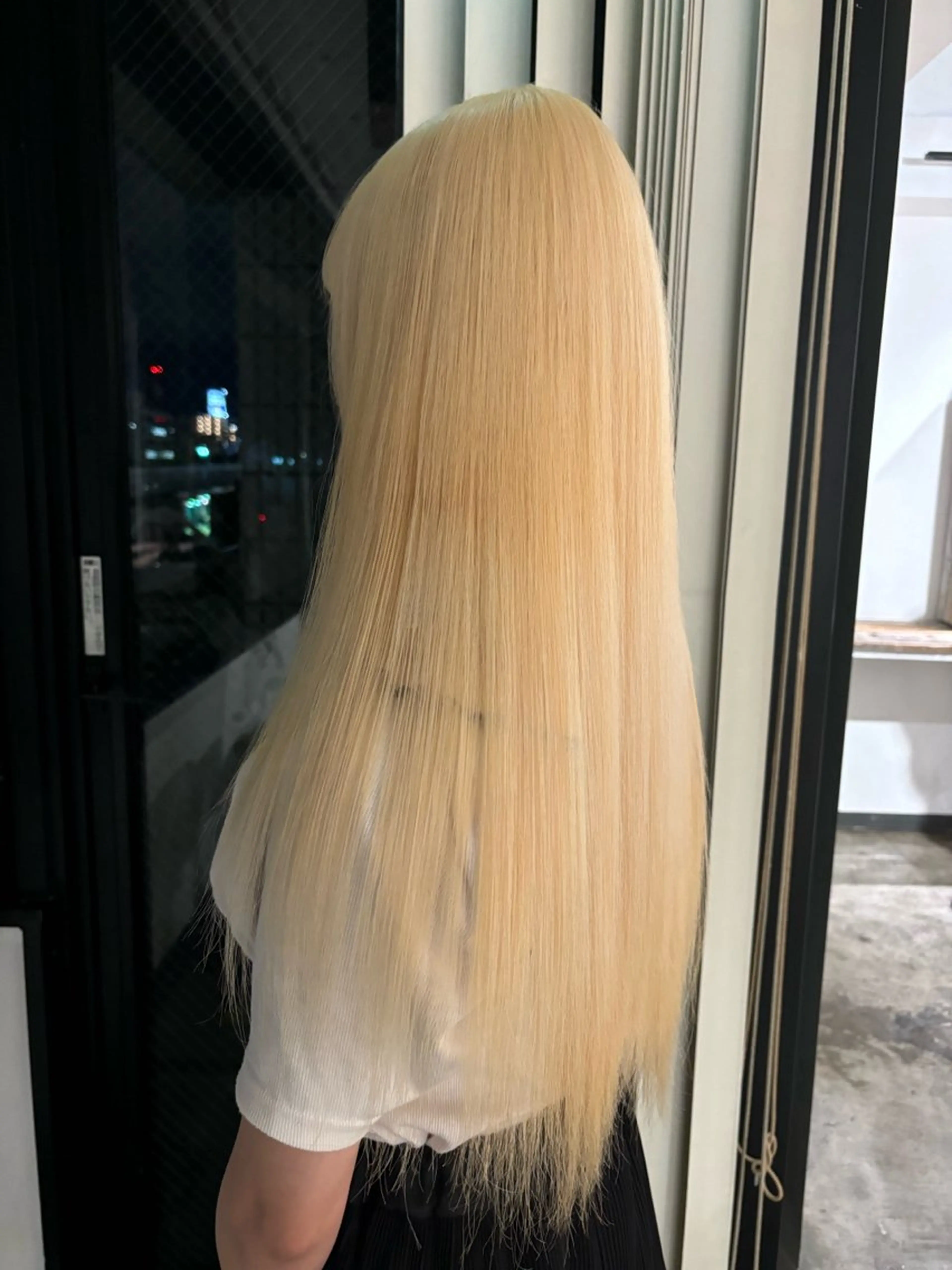 ロング カラー ブリーチ 抜きっぱなしブロンド ブロンド ケアブリーチ ダブルカラー ヘアカラー トリートメント 暖色カラー🍒 ケアブリーチ/akiのヘアスタイル