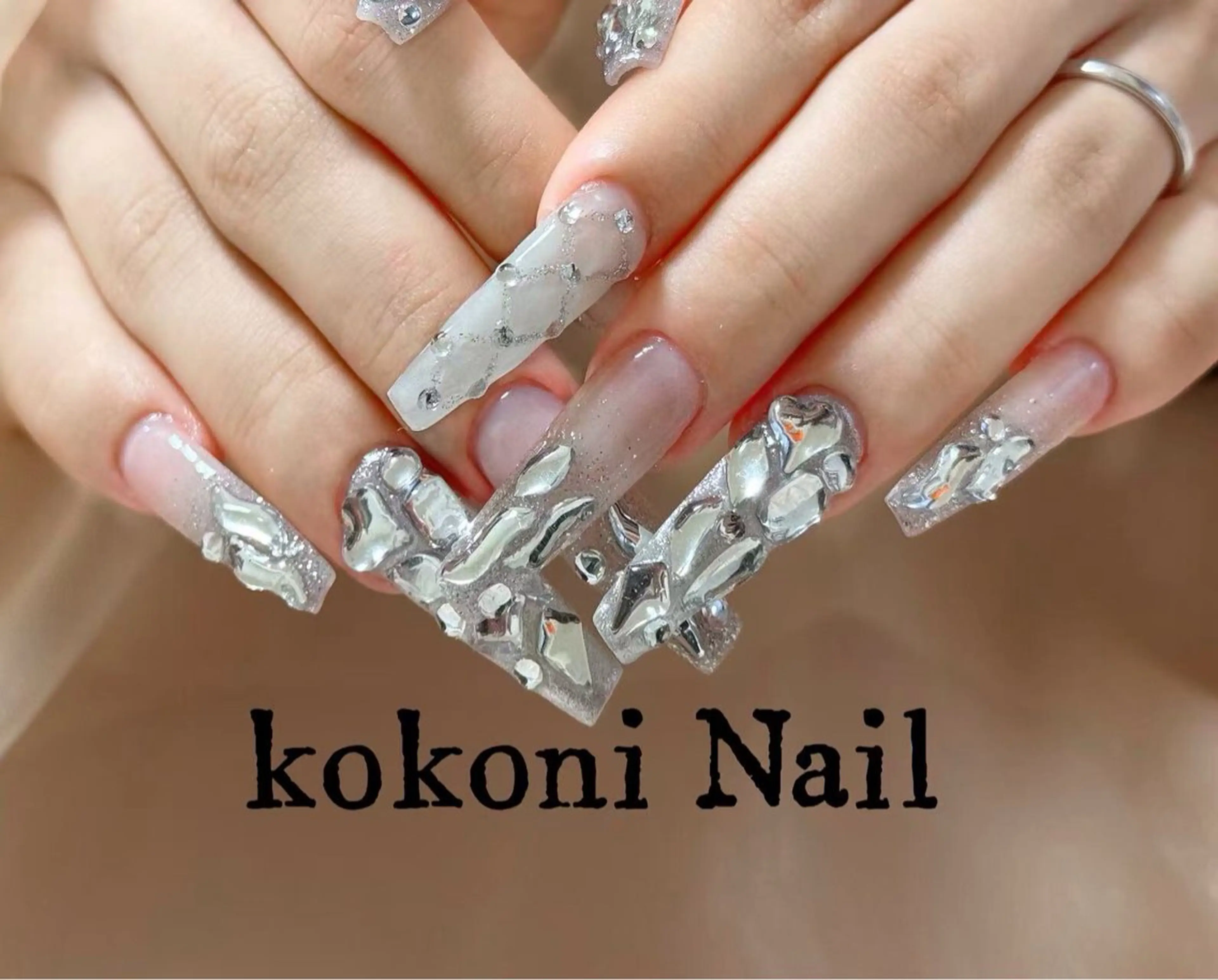 ネイル アートネイル チークネイル 長さ出し フラッシュネイル フレンチネイル ハンドネイル 小 雨のネイルデザイン