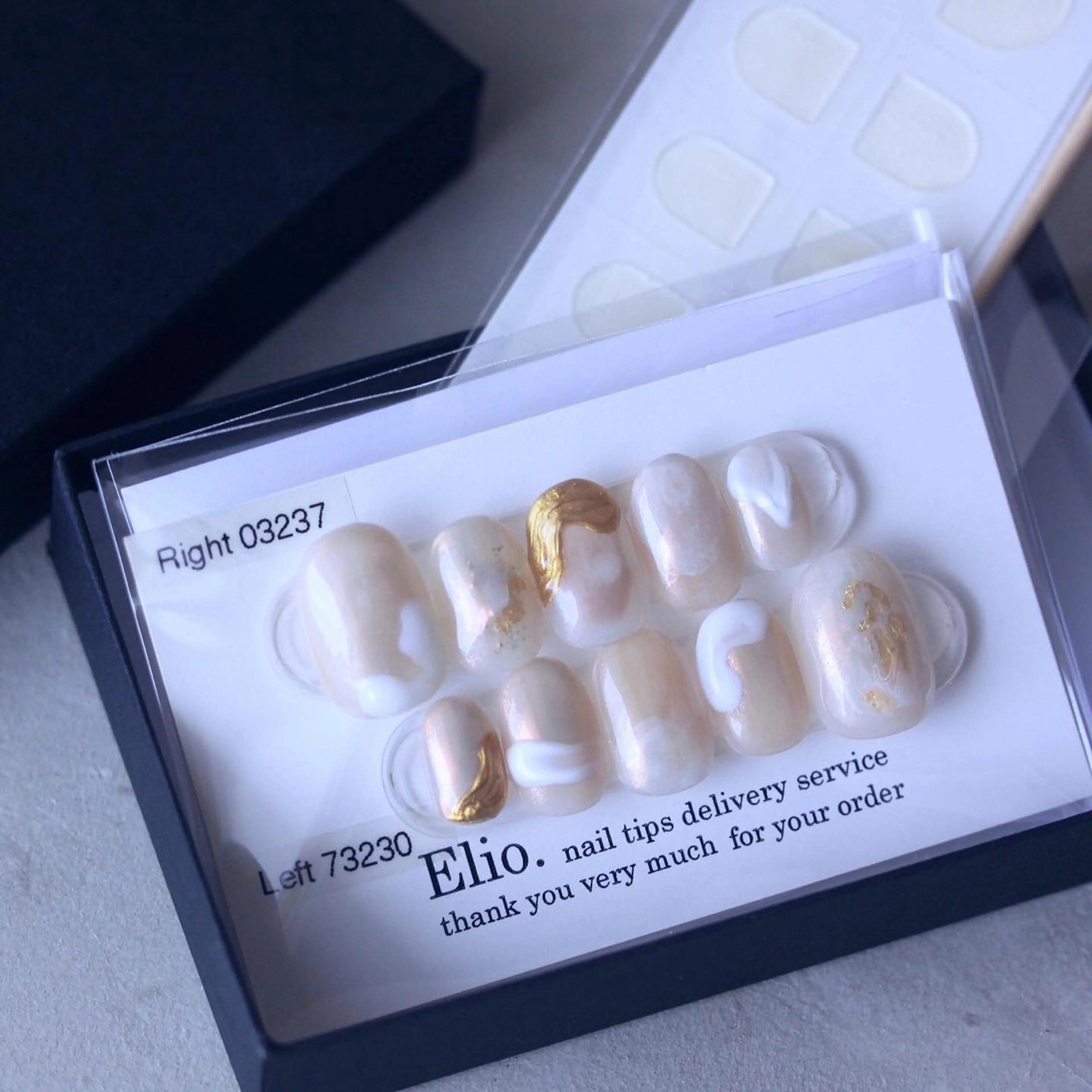 ネイル ホワイト その他(ネイル) Elio所属・Elio 国泰寺のネイルデザイン