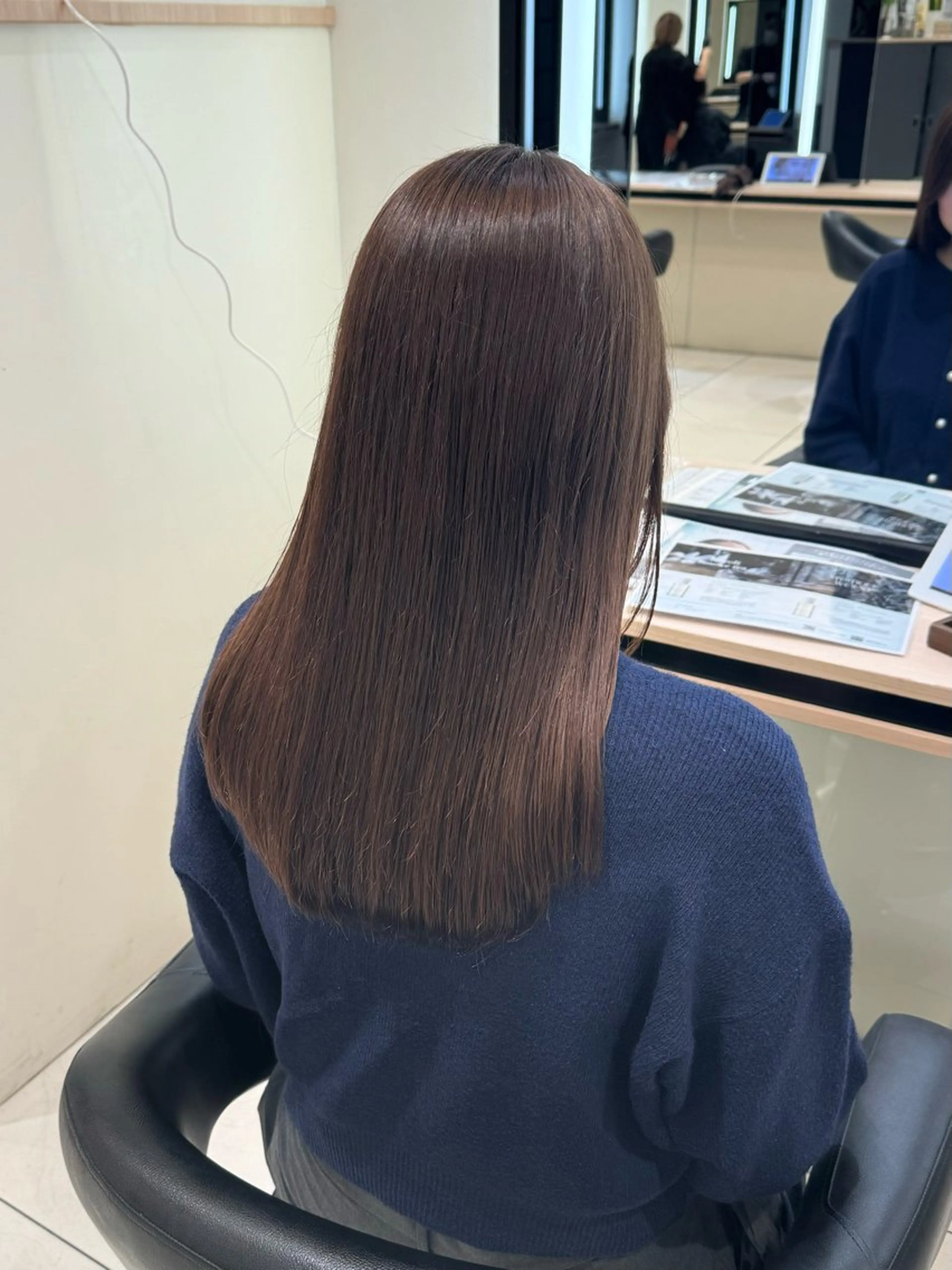 ロング カット ヘアカラー ひなの🫧ベージュ系 艶カラーのヘアスタイル