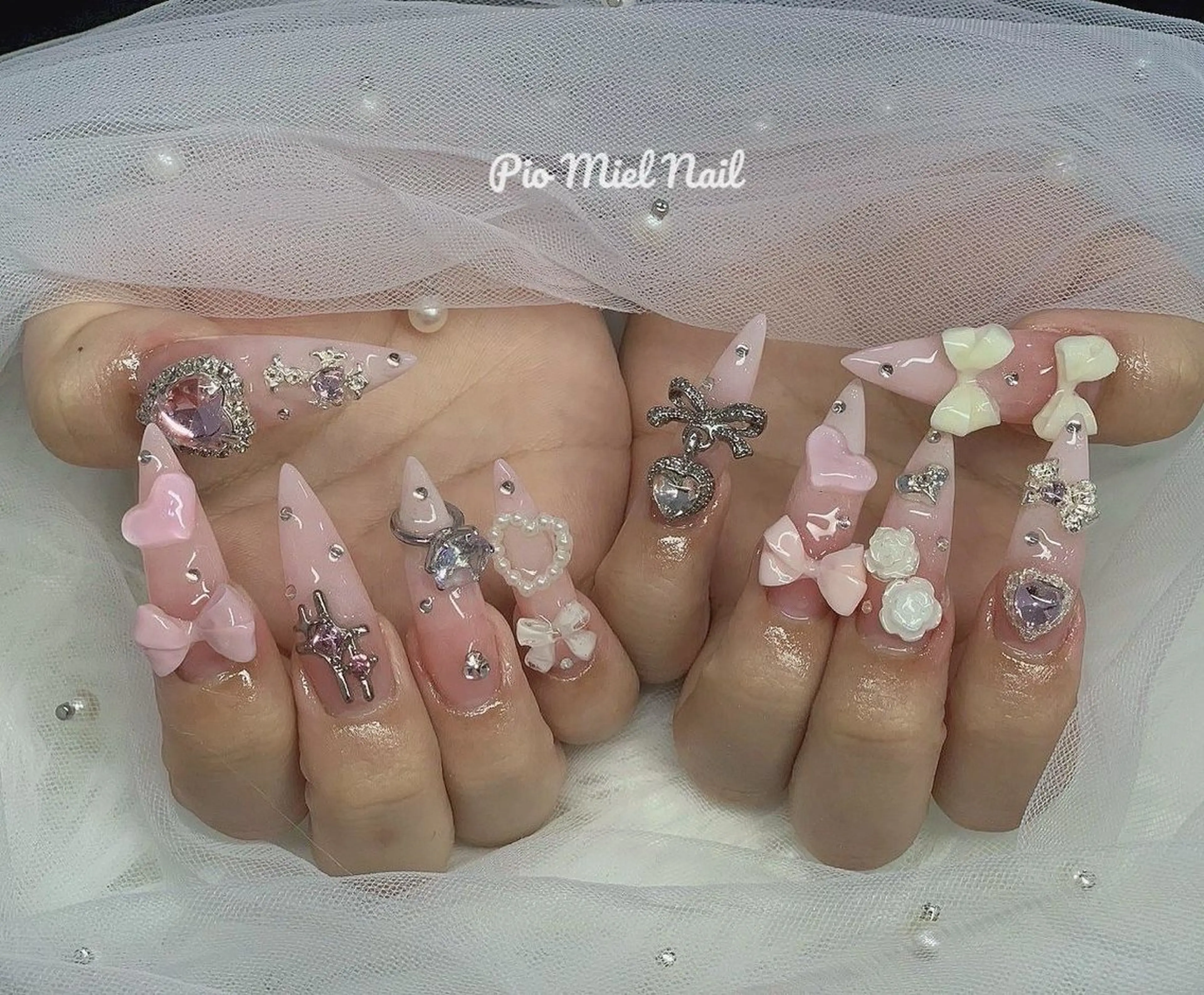 ネイル アートネイル クリアネイル ジェルネイル ハート 氷ネイル・うるうるネイル ハンドネイル HANA 長さだしのネイルデザイン