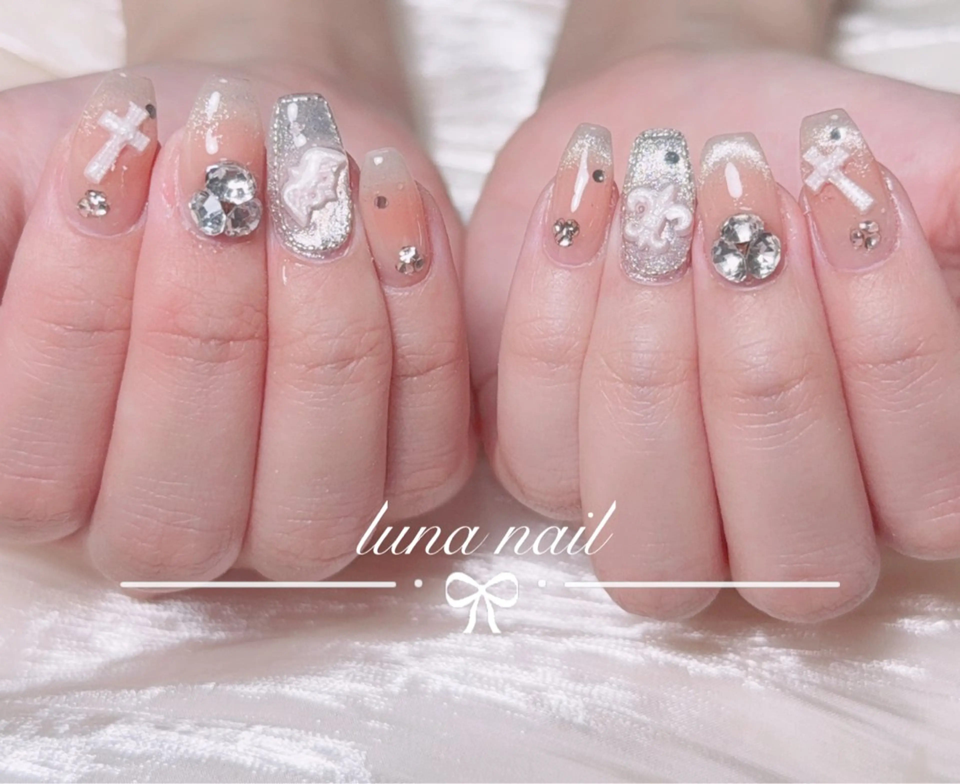 ネイル luna nail ＆eyelashのネイルデザイン
