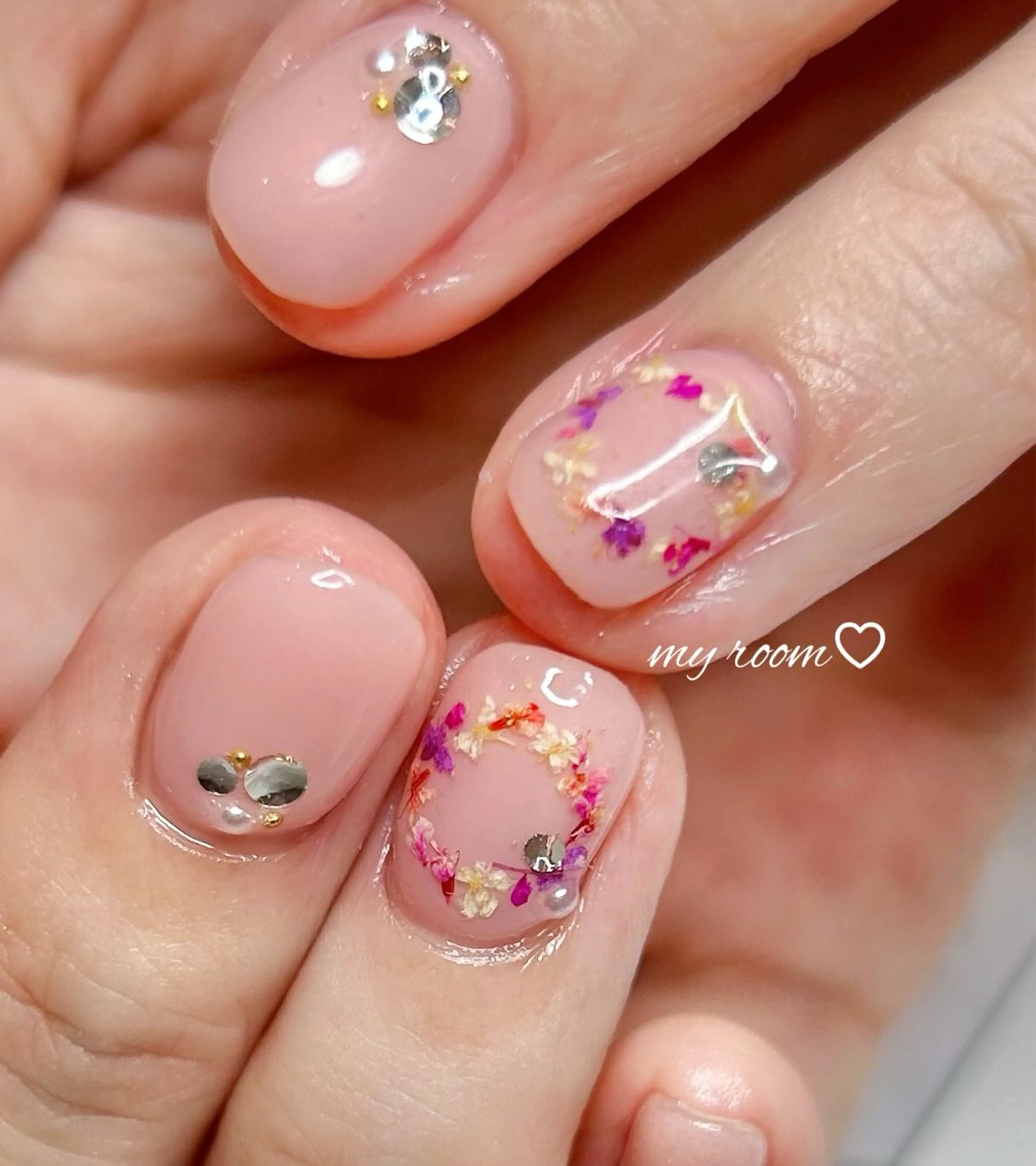 ネイル うるま市サロン Yuko Izawaのネイルデザイン