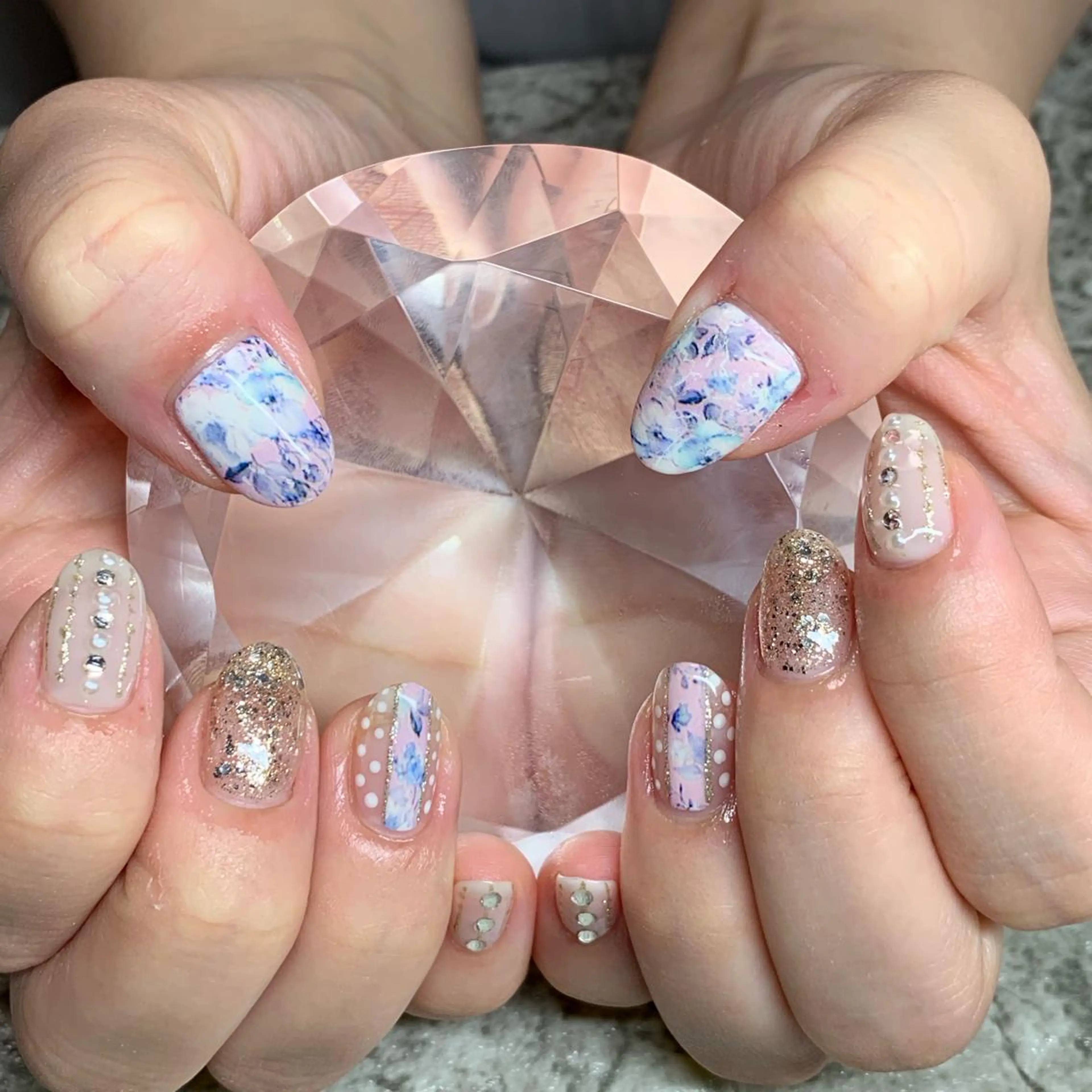 ネイル RuxuryNail ／RiAnnaのネイルデザイン