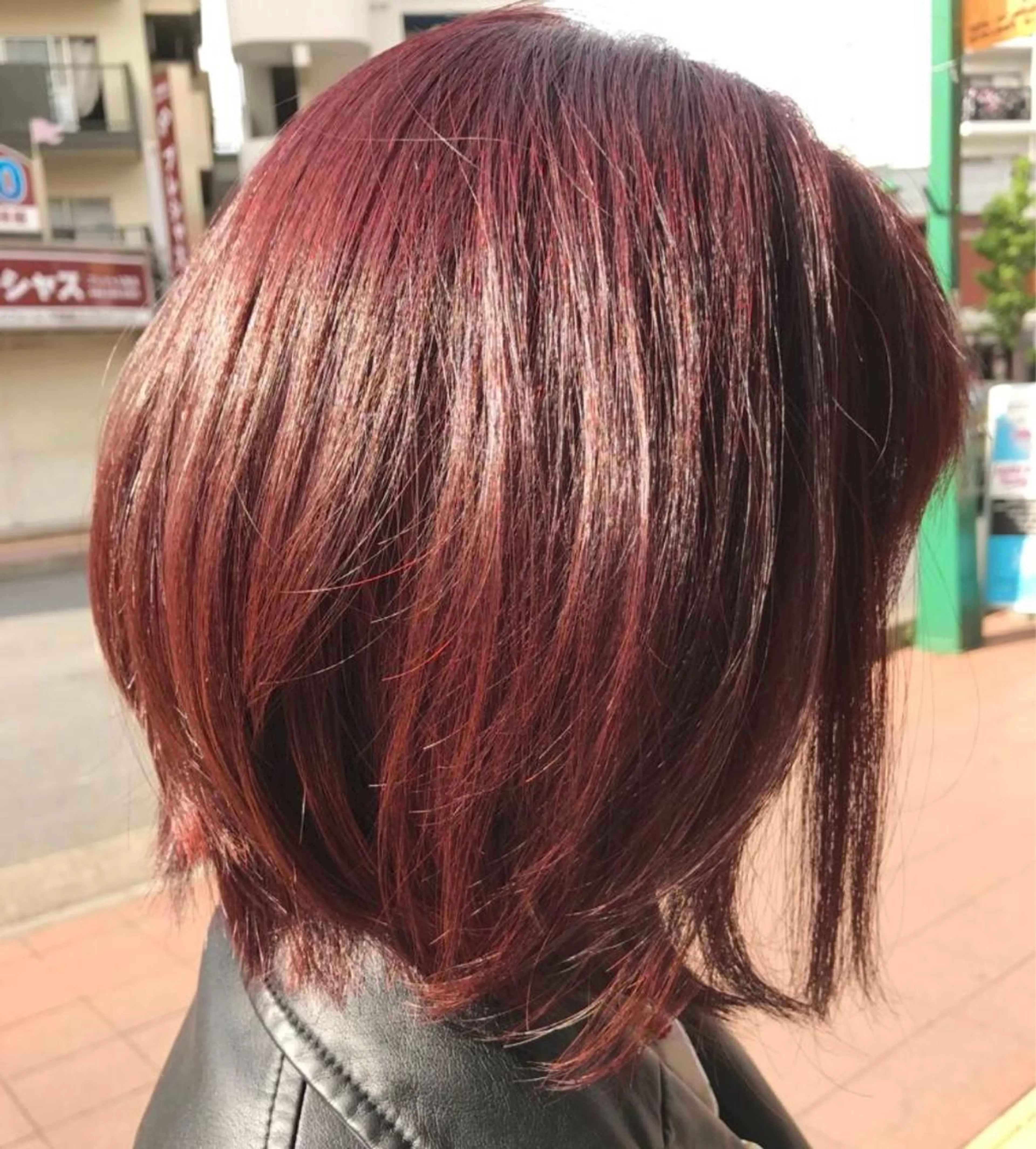 ショート カラー キッズ パープルカラー レッドカラー ヘアカラー トリートメント 新井 友菜のヘアスタイル