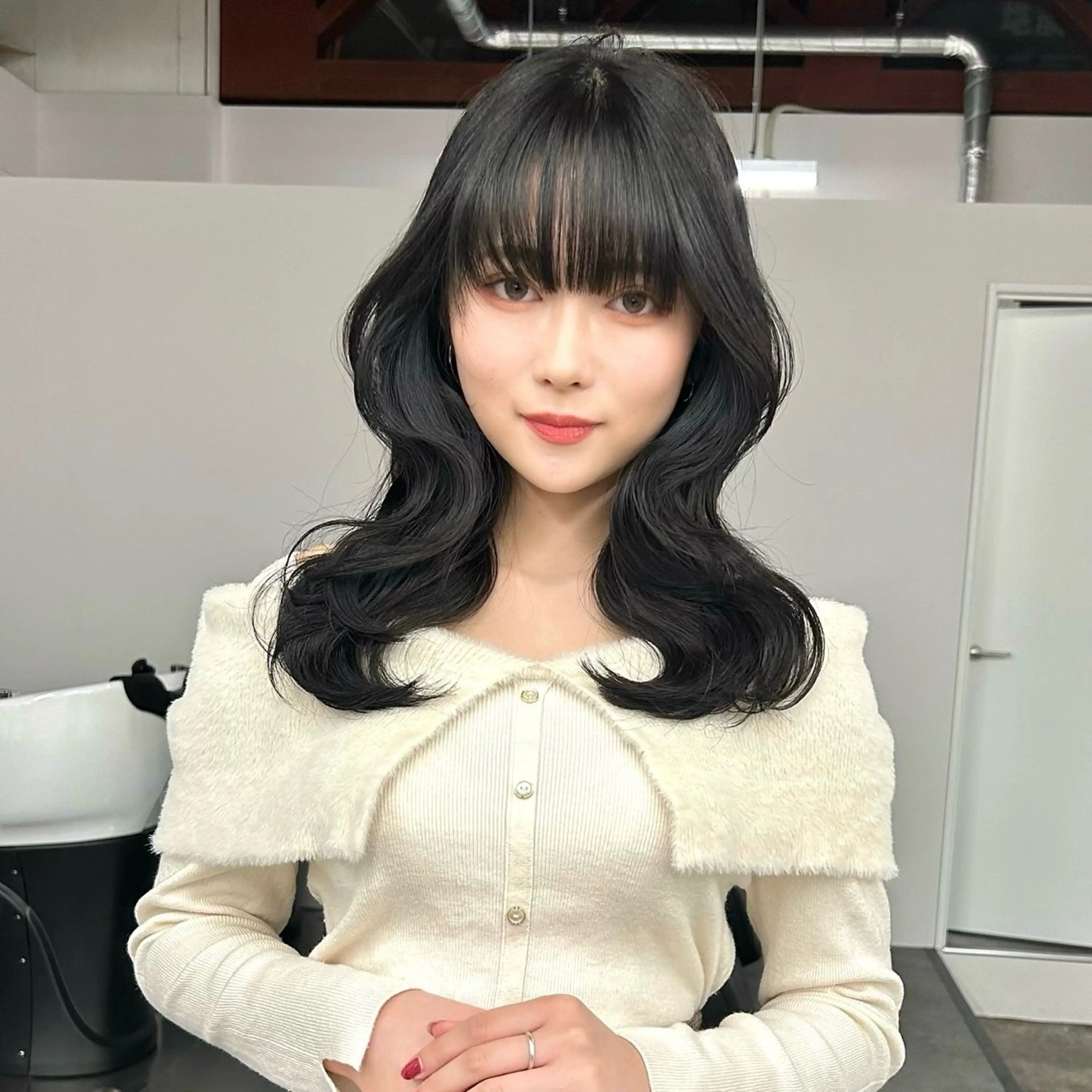 セミロング カラー レイヤーカット Lien by kiitos所属・韓国ヘア×レイヤー カット/上田丈也のヘアスタイル