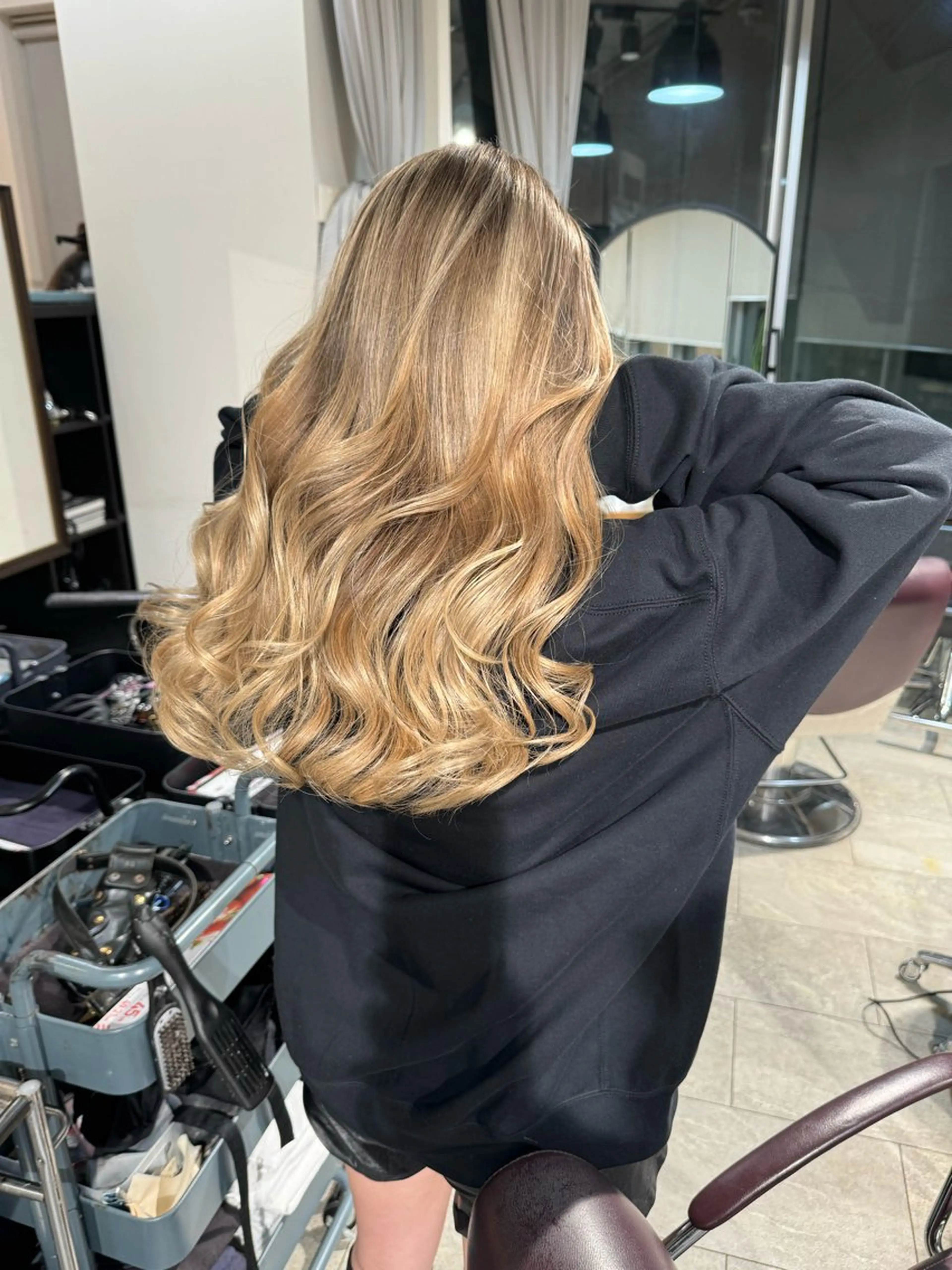 ロング カラー カット ヘアカラー トリートメント ヘアセット 💜ハイトーン💛 マジカルかいちゃんのヘアスタイル