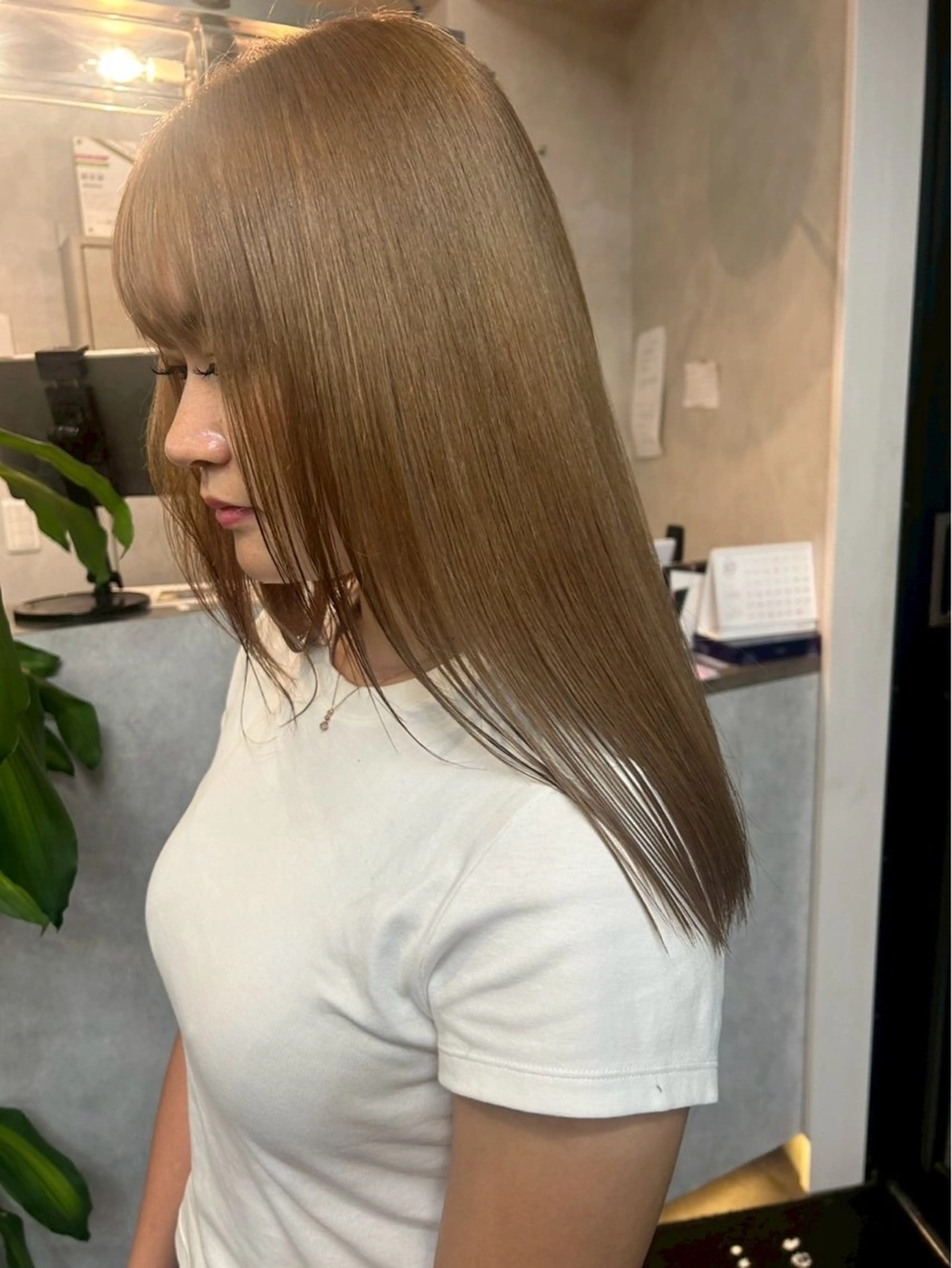 カラー ヘアカラー 博多ブリーチ× 透明感/縮毛矯正のヘアスタイル