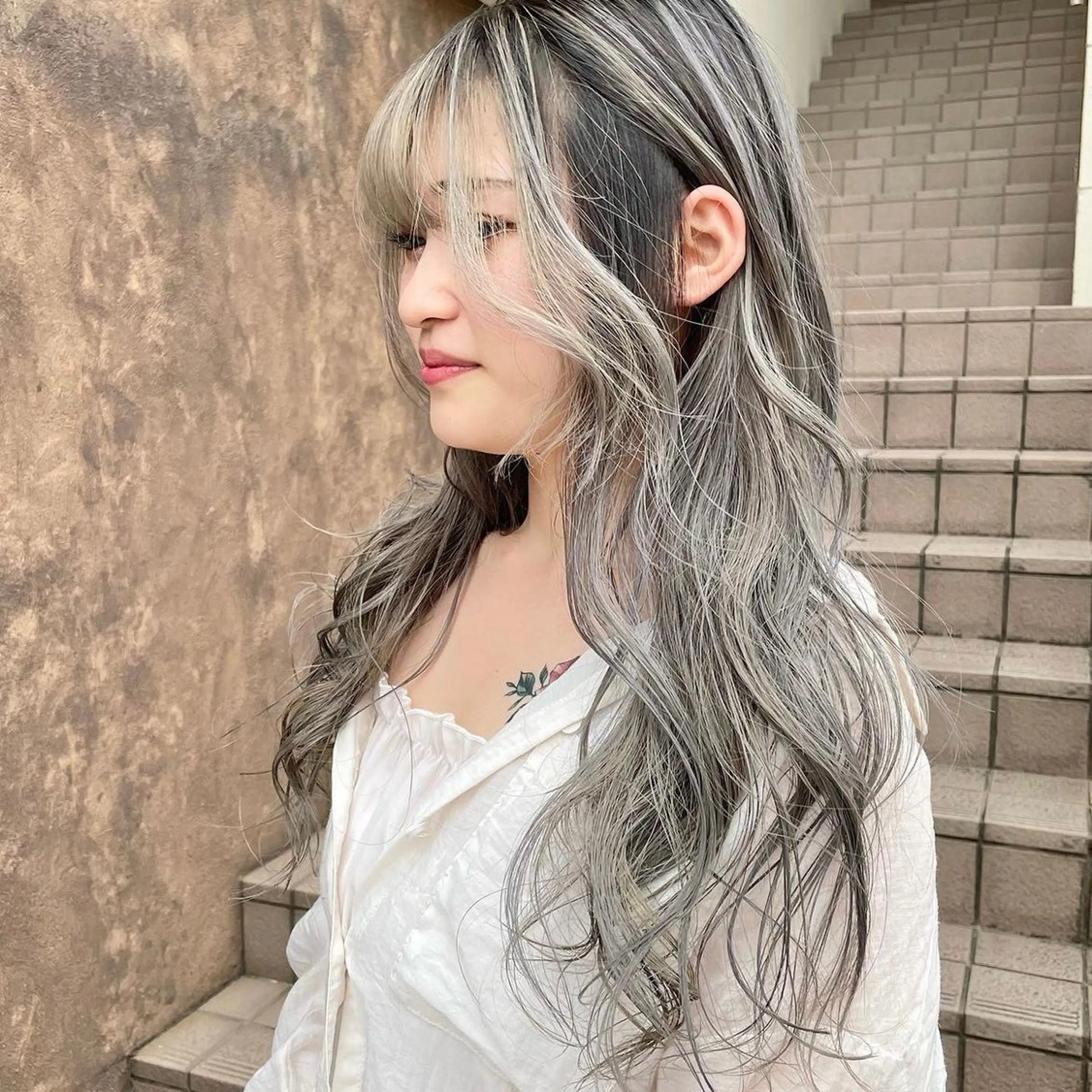 ロング カラー バレイヤージュ ベージュカラー ハイライトカラー インナーカラー ピンクカラー yossy/髪質改善 /ダブルカラーのヘアスタイル