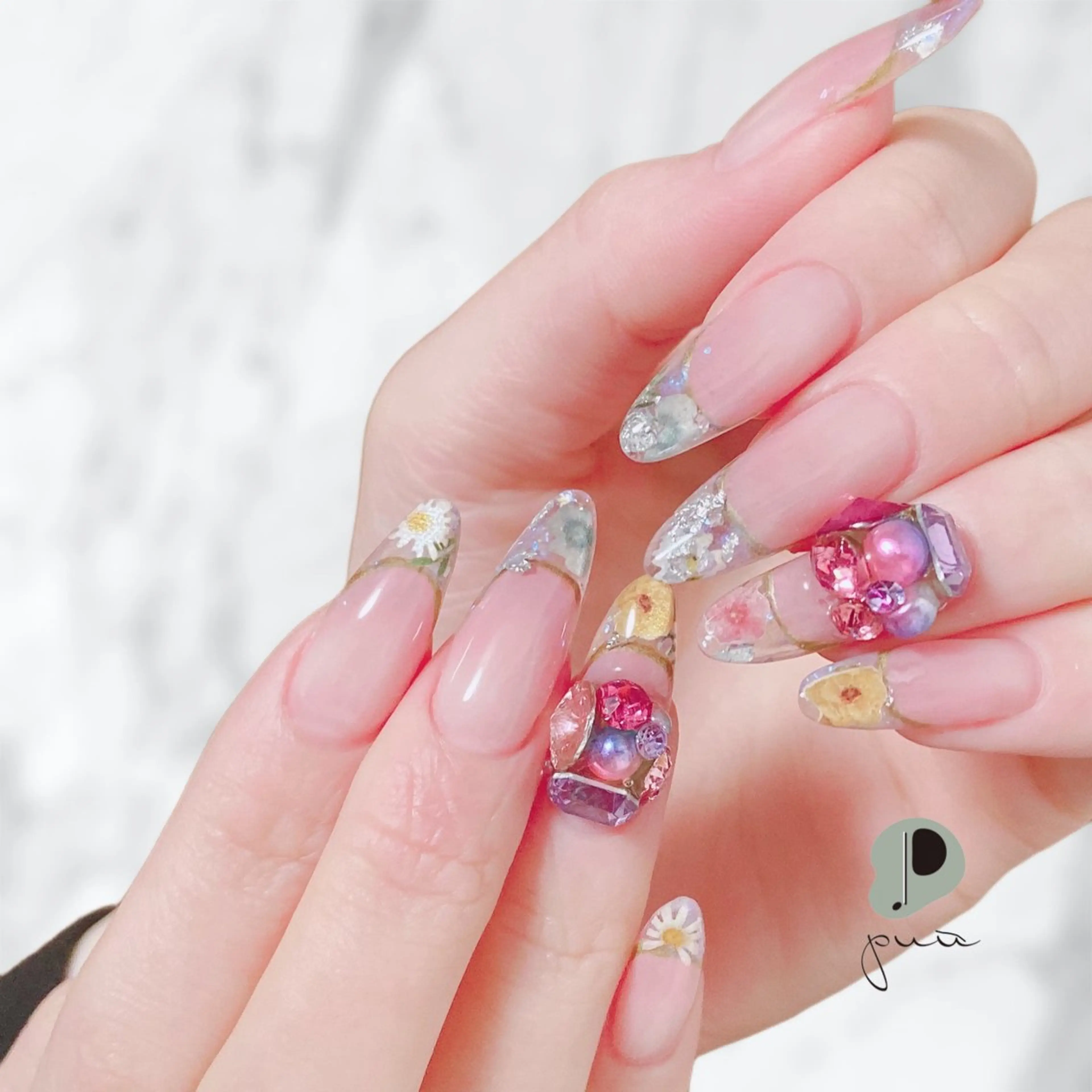 ネイル クリアネイル フレンチネイル ジェルネイル グラデーション ホログラムネイル ハンドネイル puu kyoto所属・Nail salon puu kyotoのネイルデザイン