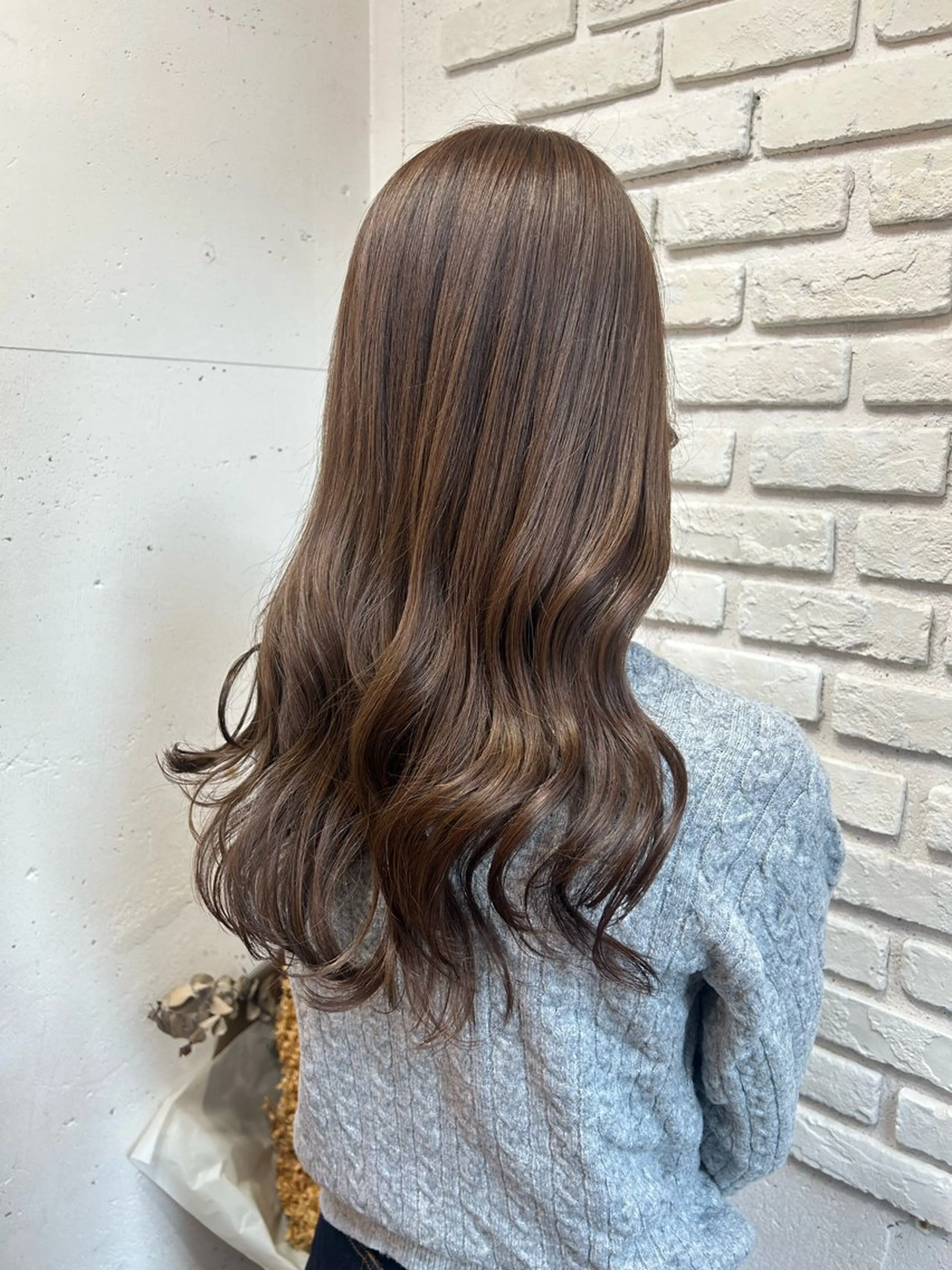 セミロング カラー hozumi bilanciaのヘアスタイル
