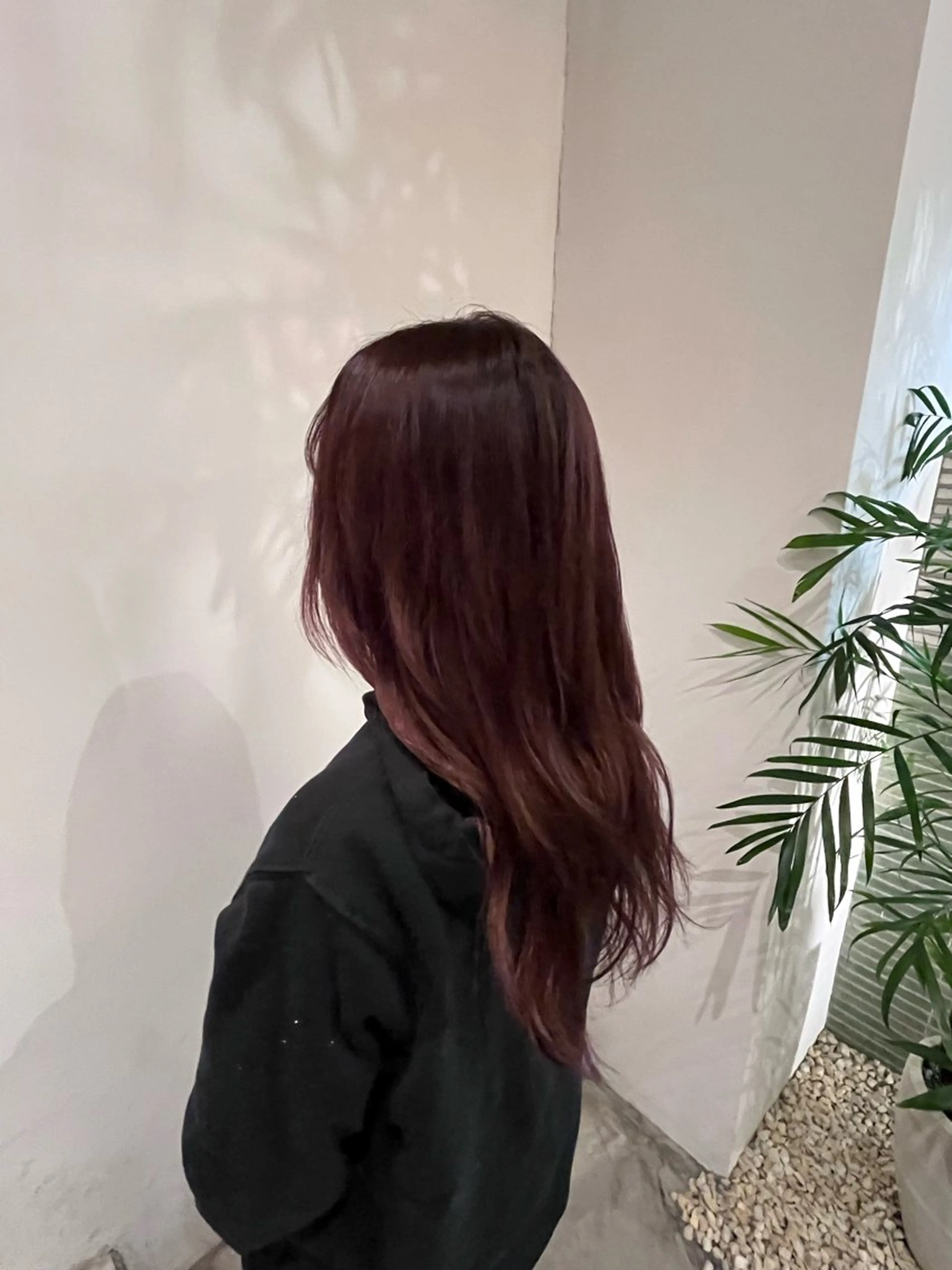 セミロング カラー ブラウンカラー ピンクカラー ピンクブラウン ティフ(TIF)所属・おおた あいこのヘアスタイル