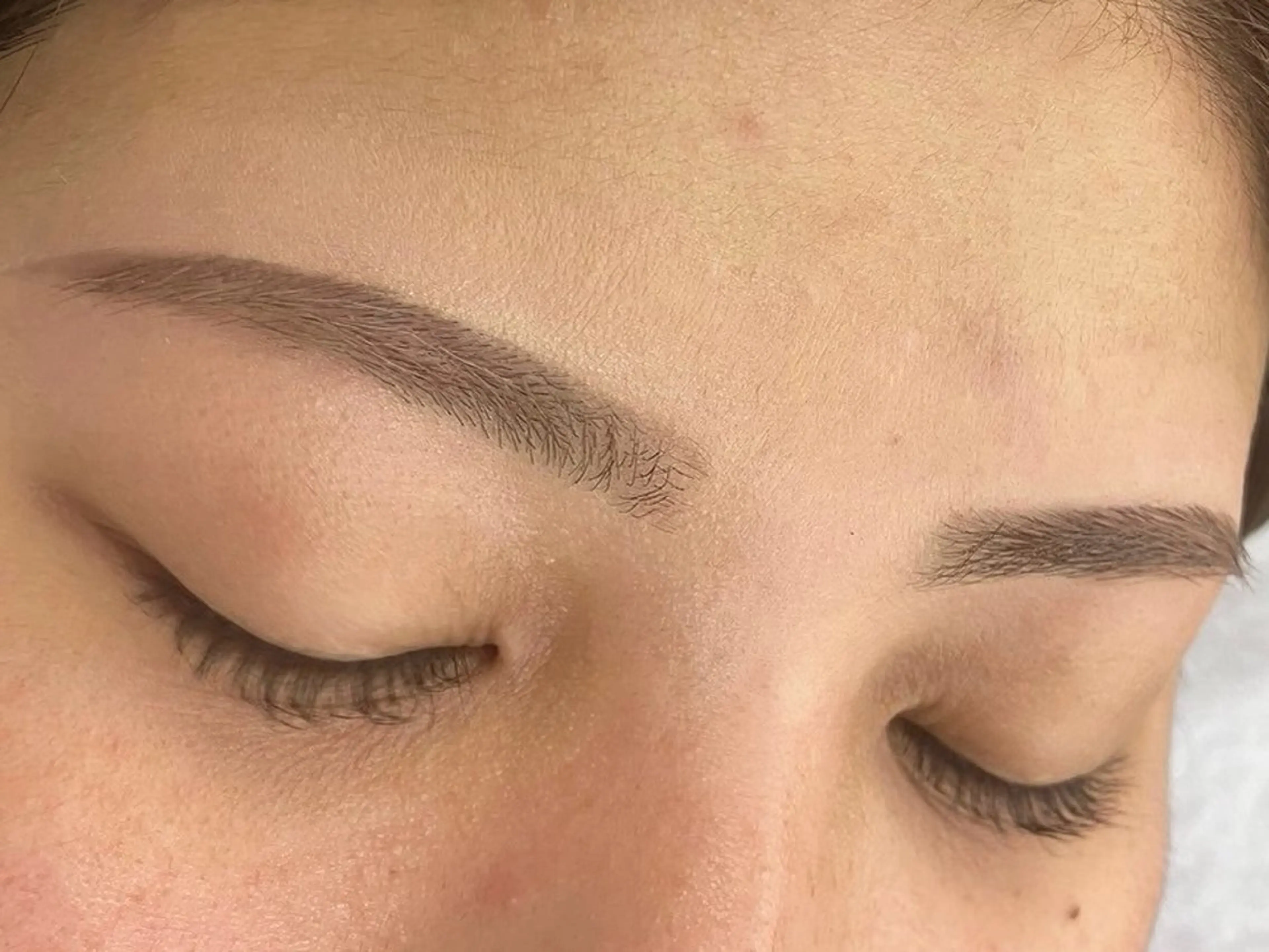 アイブロウ SHERRY   DOLL所属・SHELLY DOLLの眉毛・アイブロウイメージ