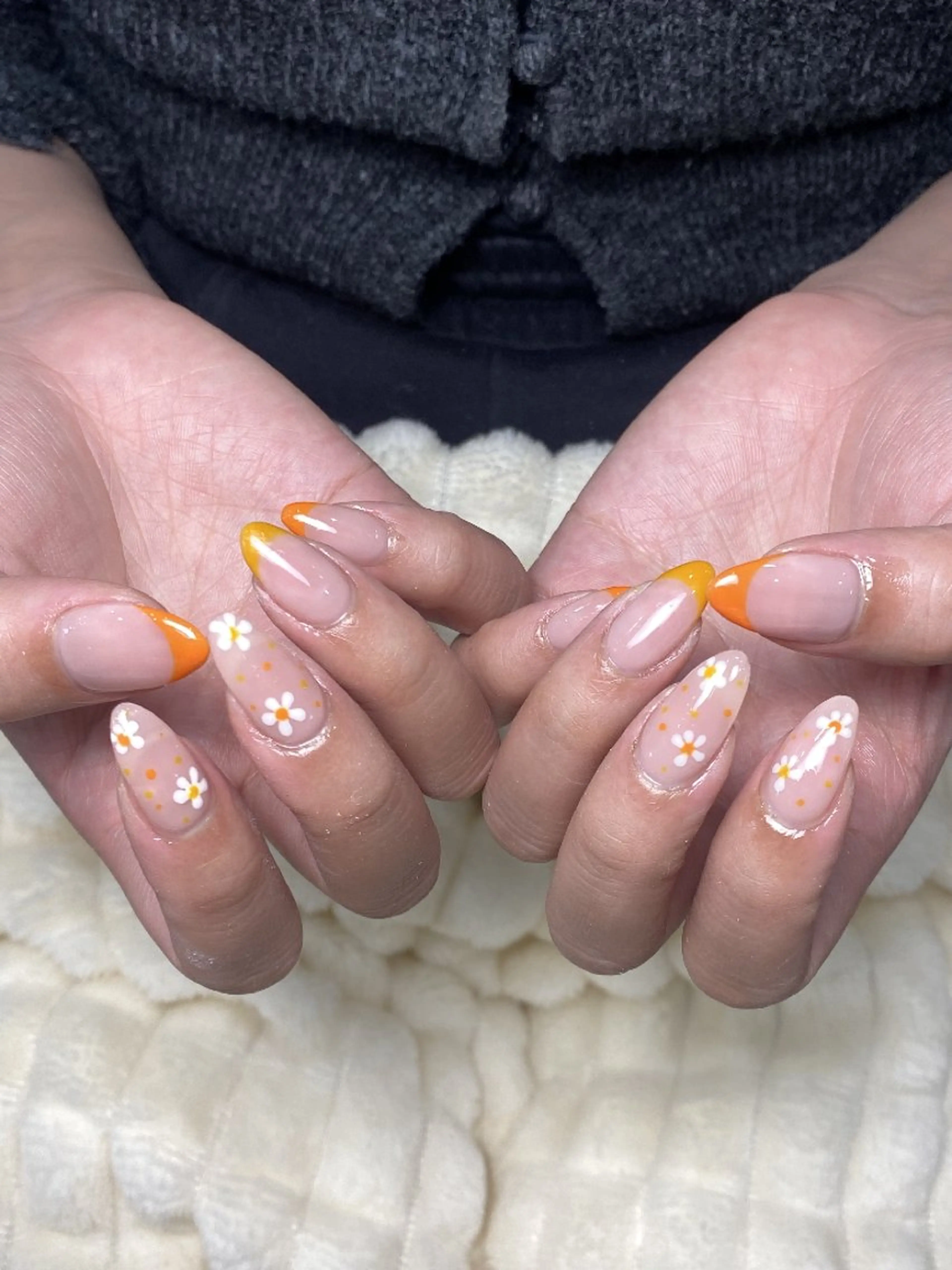 ネイル チークネイル 長さ出し フレンチネイル ジェルネイル キラキラネイル ハンドネイル UM Nail Salonのネイルデザイン