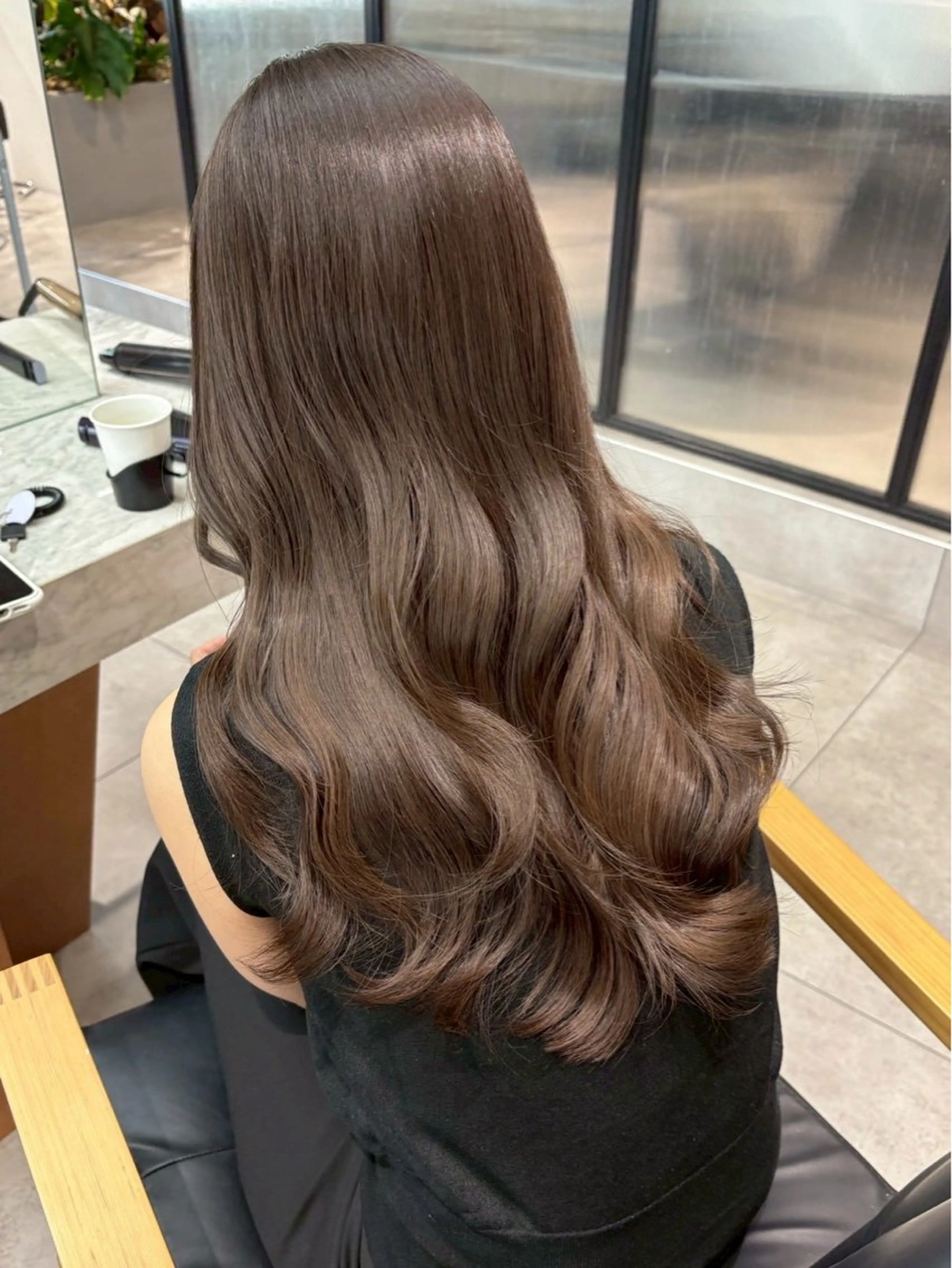 ロング カラー ネモ ユウのヘアスタイル