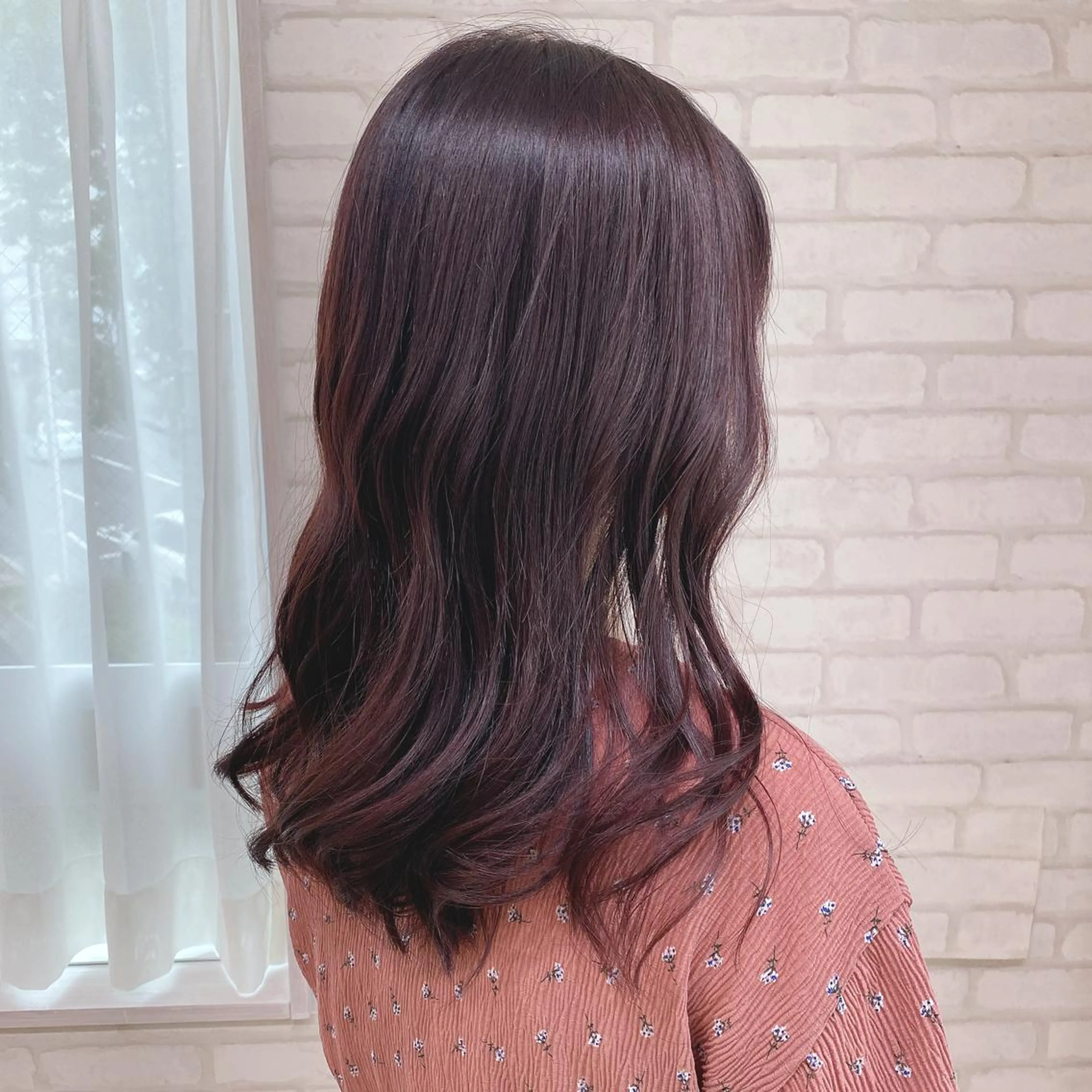 ミディアム カラー abilita AZUSAのヘアスタイル