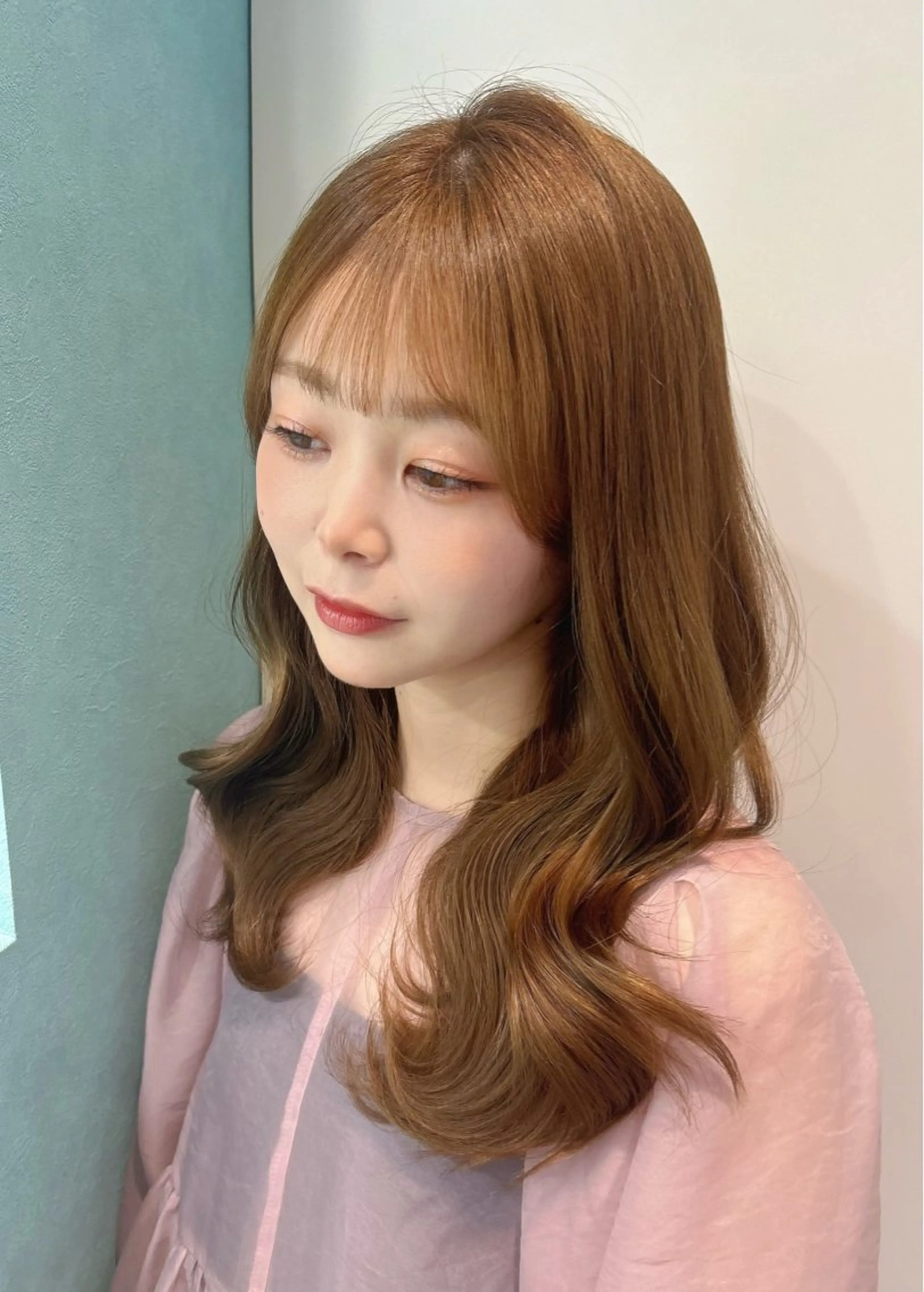 セミロング カラー 韓国風ヘア レイヤーカット 韓国ヘア🤍ワンホン 🤍あやかのヘアスタイル